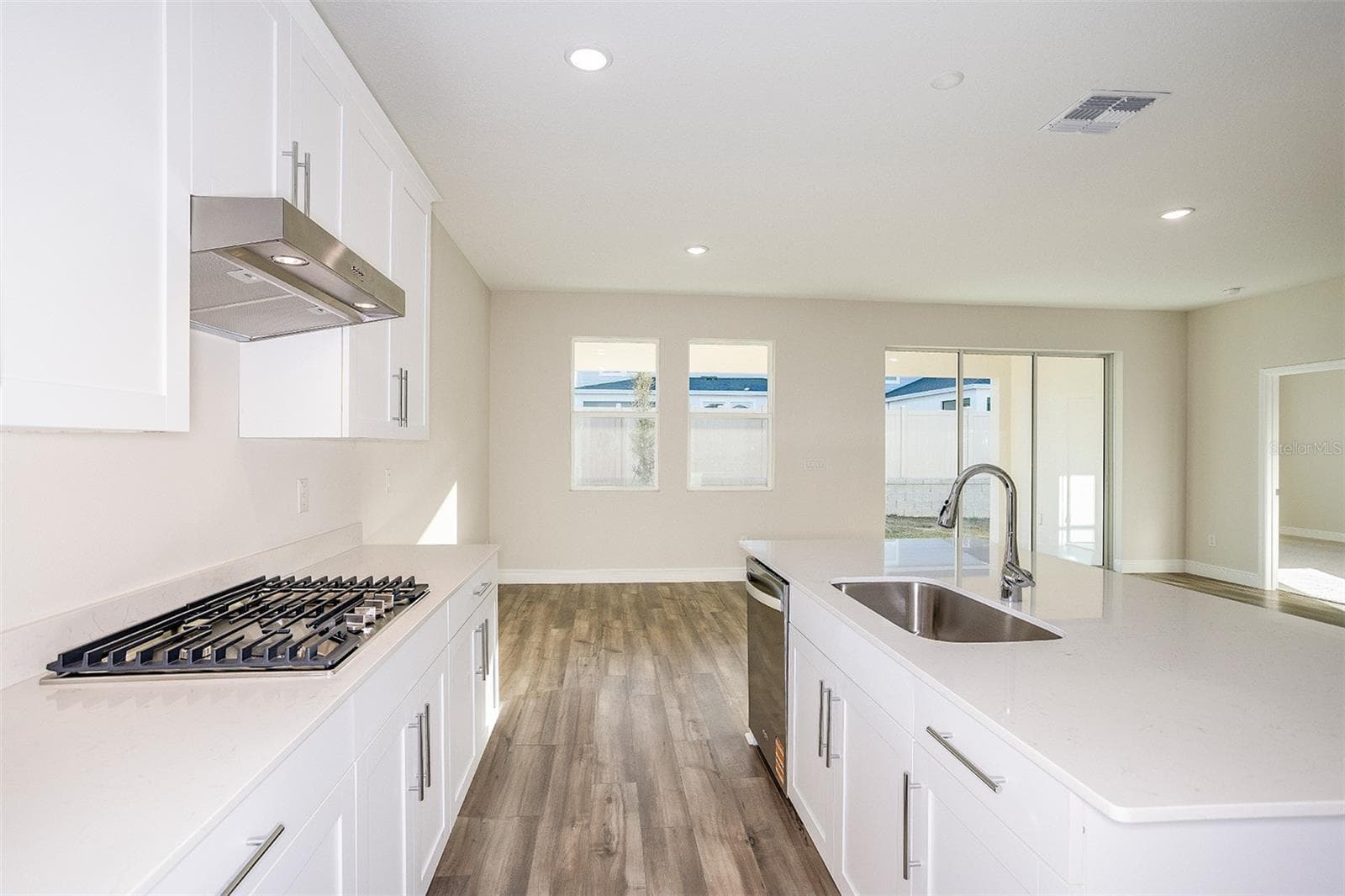 Single Family Residence at 33495 HAMMOCK BEACH WAY, DADE CITY, photo 10 of 27