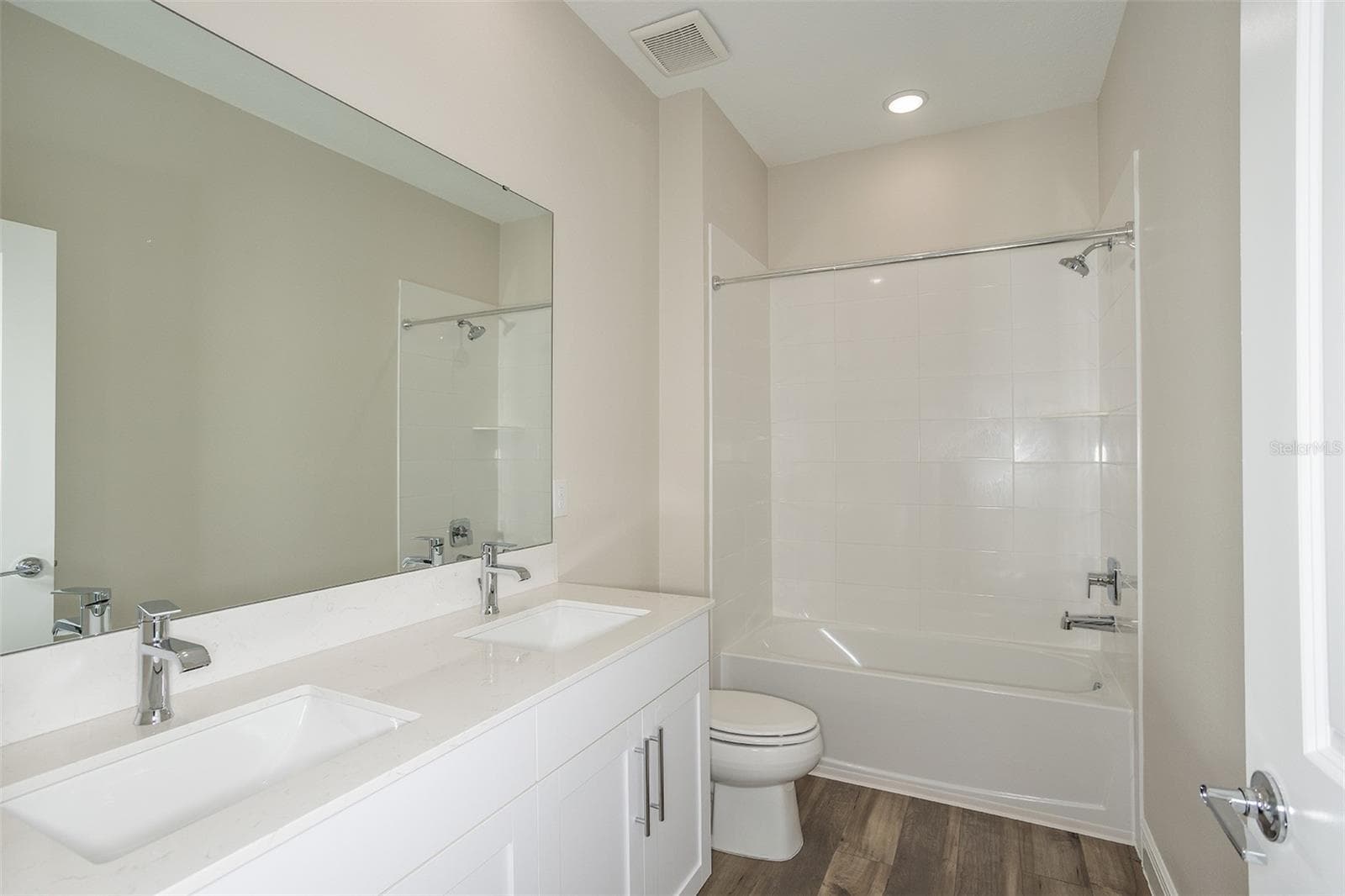 Single Family Residence at 33495 HAMMOCK BEACH WAY, DADE CITY, photo 17 of 27