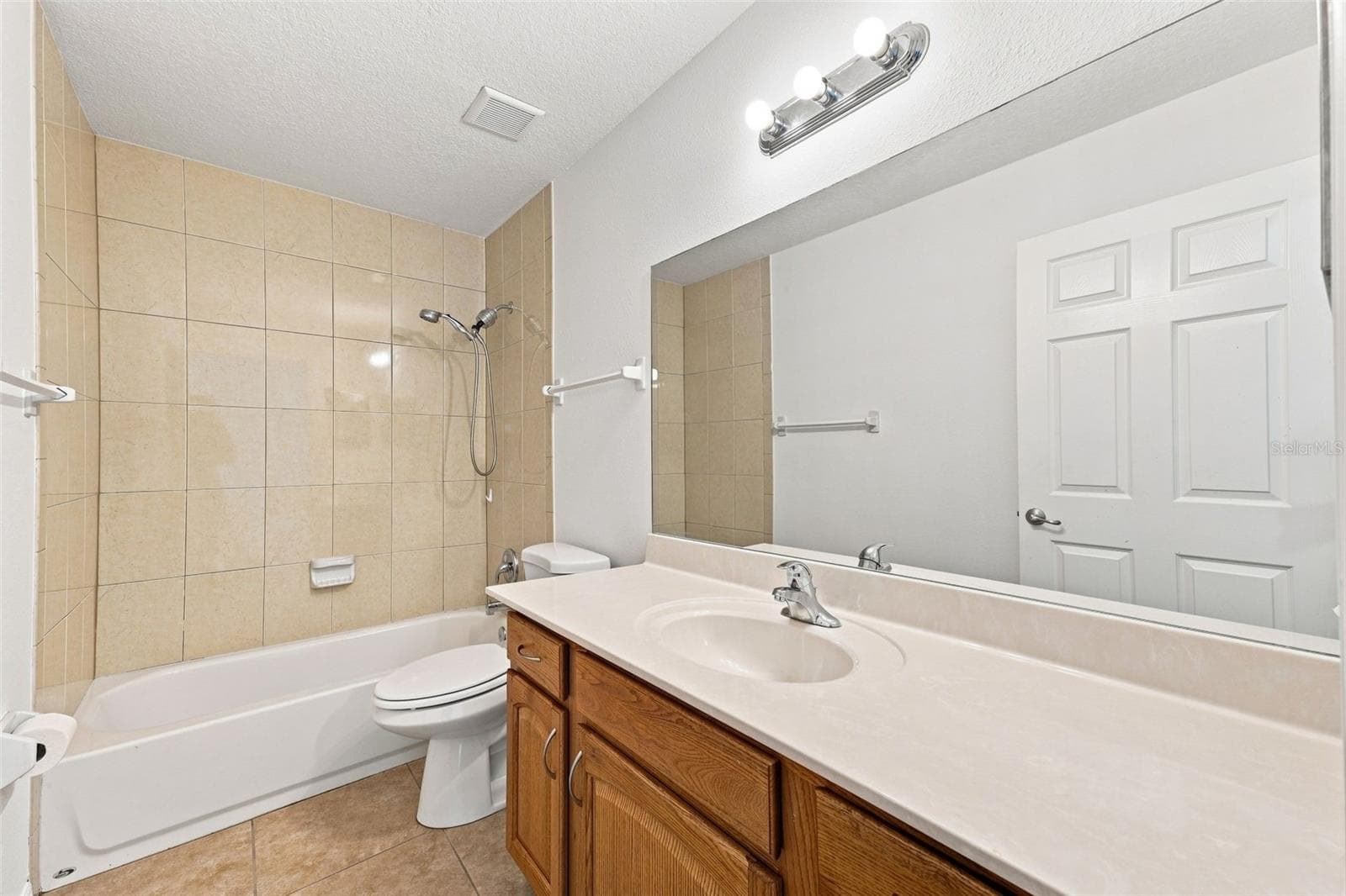 Bathroom 2 - 37150 HIGHLAND BLUFF CIR, DADE CITY