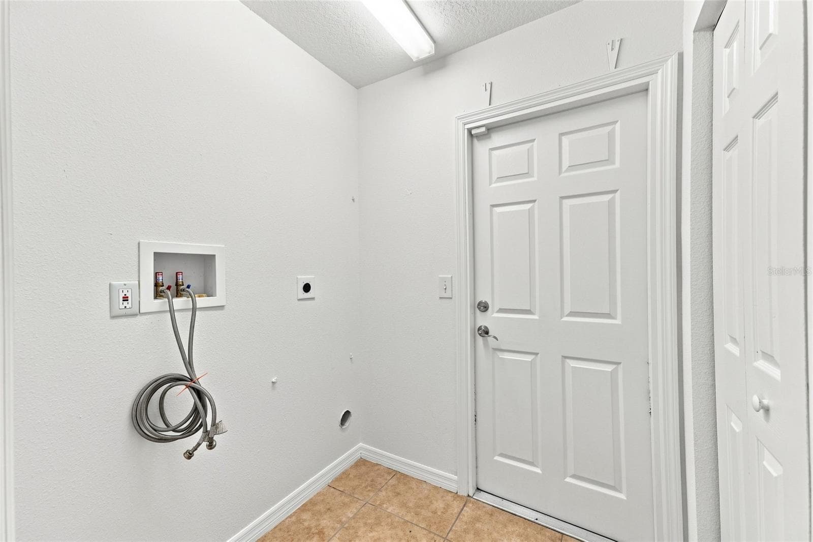 Laundry Room - 37150 HIGHLAND BLUFF CIR, DADE CITY