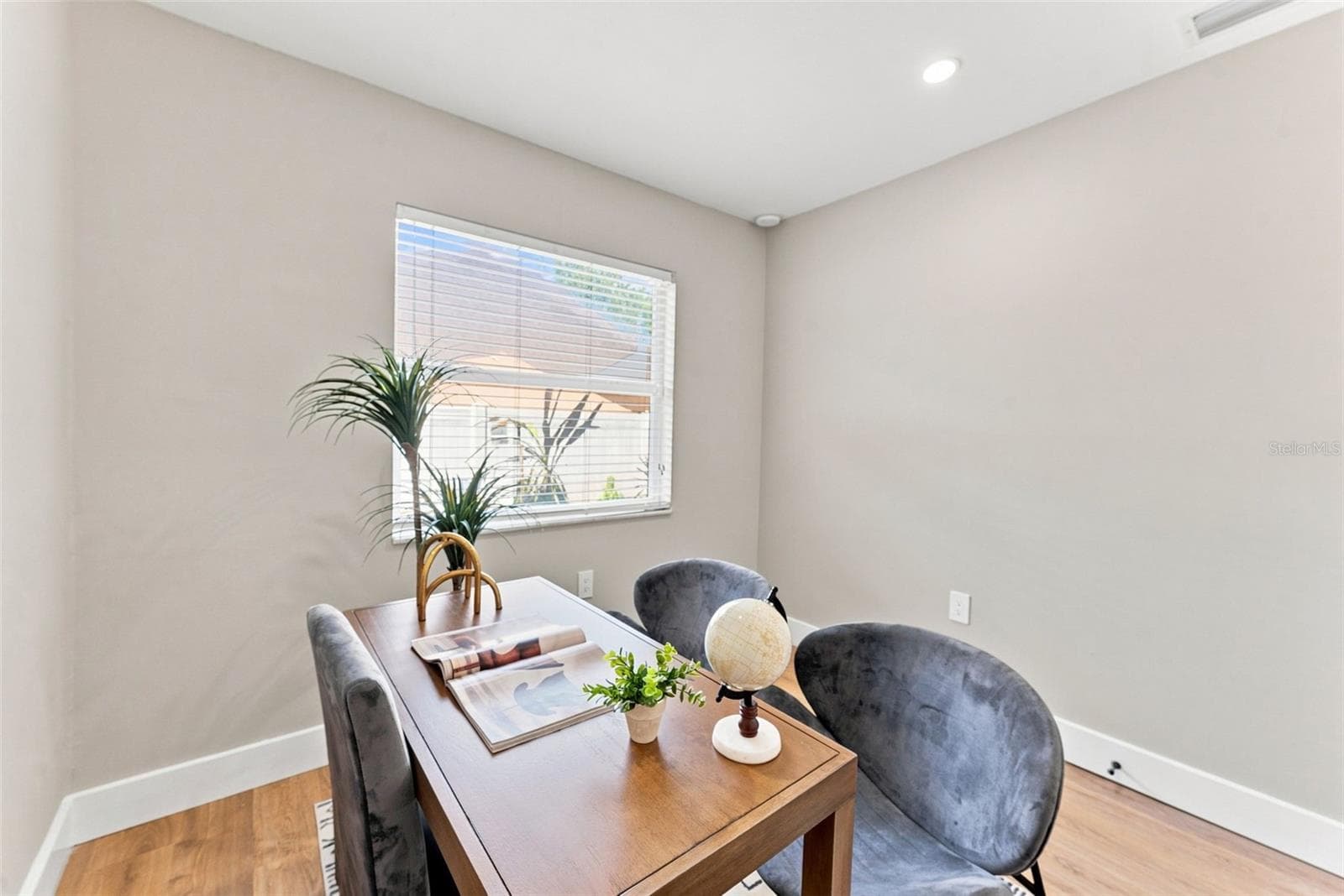 Office or Den - 300 N BAY HILLS BLVD, SAFETY HARBOR