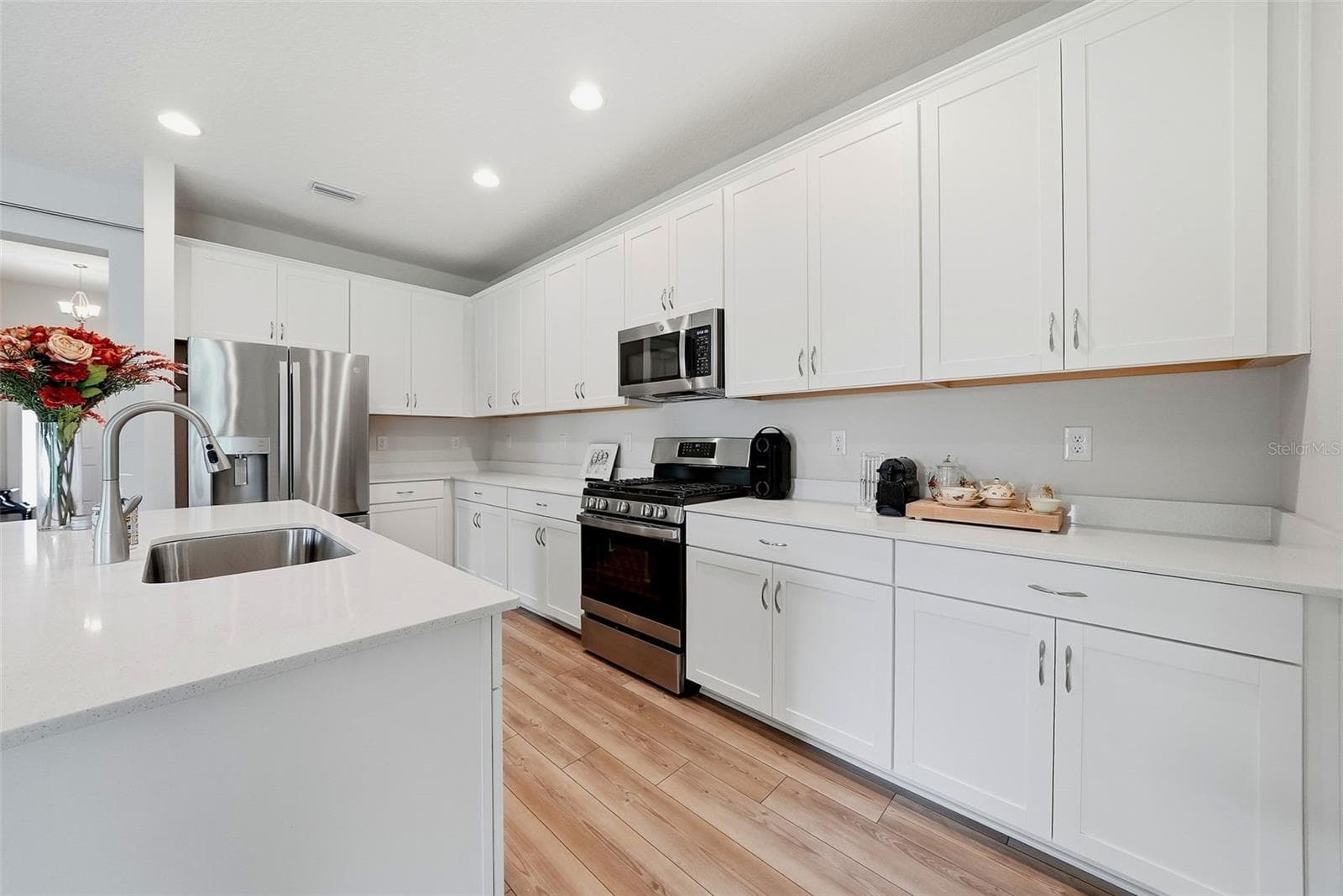Single Family Residence at 14627 GALLOP RUN DR, LITHIA, photo 11 of 35