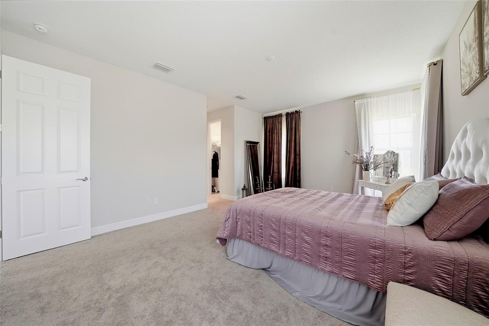 Single Family Residence at 14627 GALLOP RUN DR, LITHIA, photo 19 of 35
