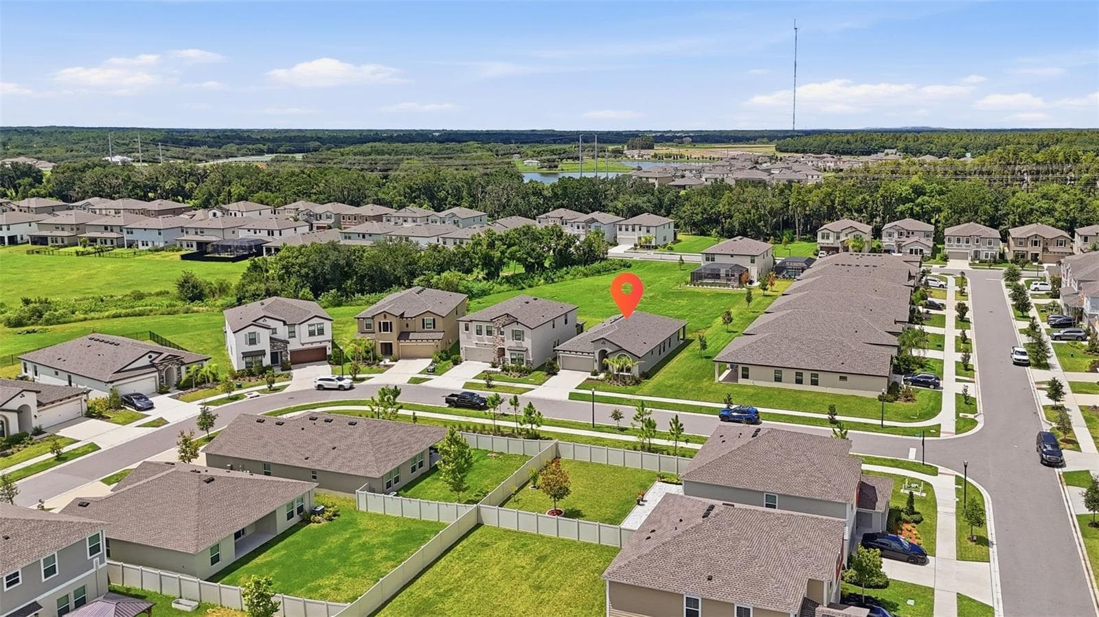 Single Family Residence at 14627 GALLOP RUN DR, LITHIA, photo 32 of 35