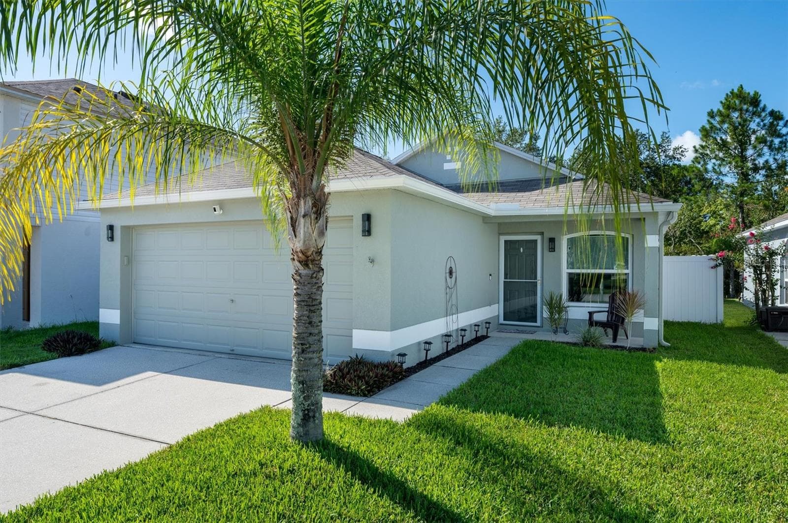 Single Family Residence at 30516 BIRDHOUSE DR, WESLEY CHAPEL, photo 2 of 28
