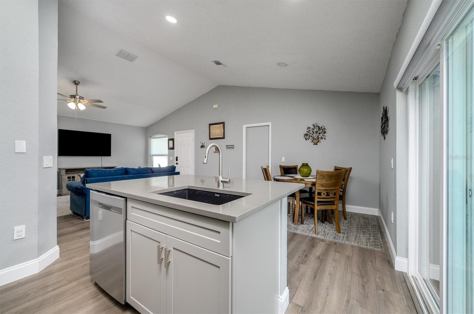 Single Family Residence at 30516 BIRDHOUSE DR, WESLEY CHAPEL, photo 7 of 28