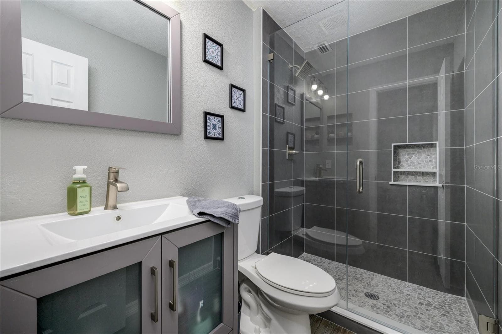 Single Family Residence at 30516 BIRDHOUSE DR, WESLEY CHAPEL, photo 20 of 28
