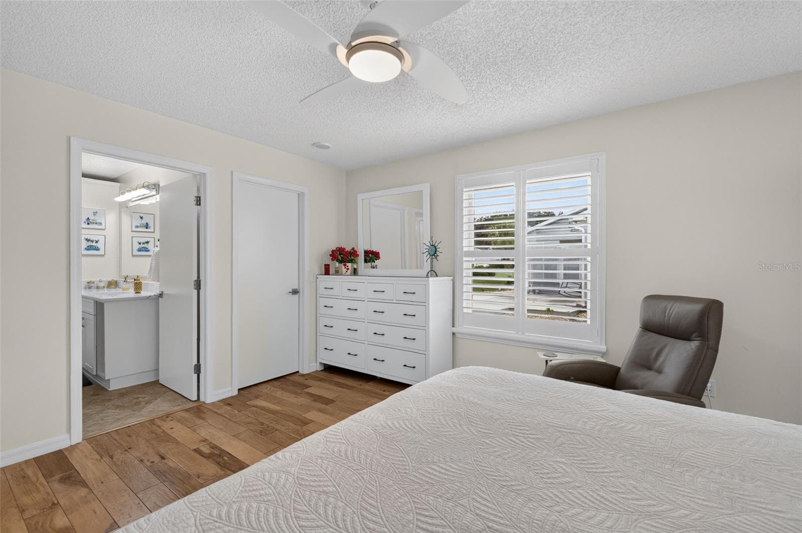Walk-In Closet and Plantation Shutters - 1503 ESCANDON PL, THE VILLAGES