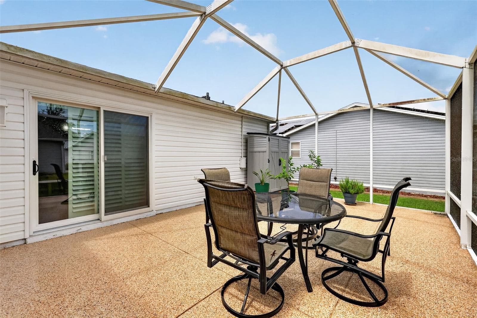 East Facing Birdcage - Sliding Door to Dining room - 1503 ESCANDON PL, THE VILLAGES