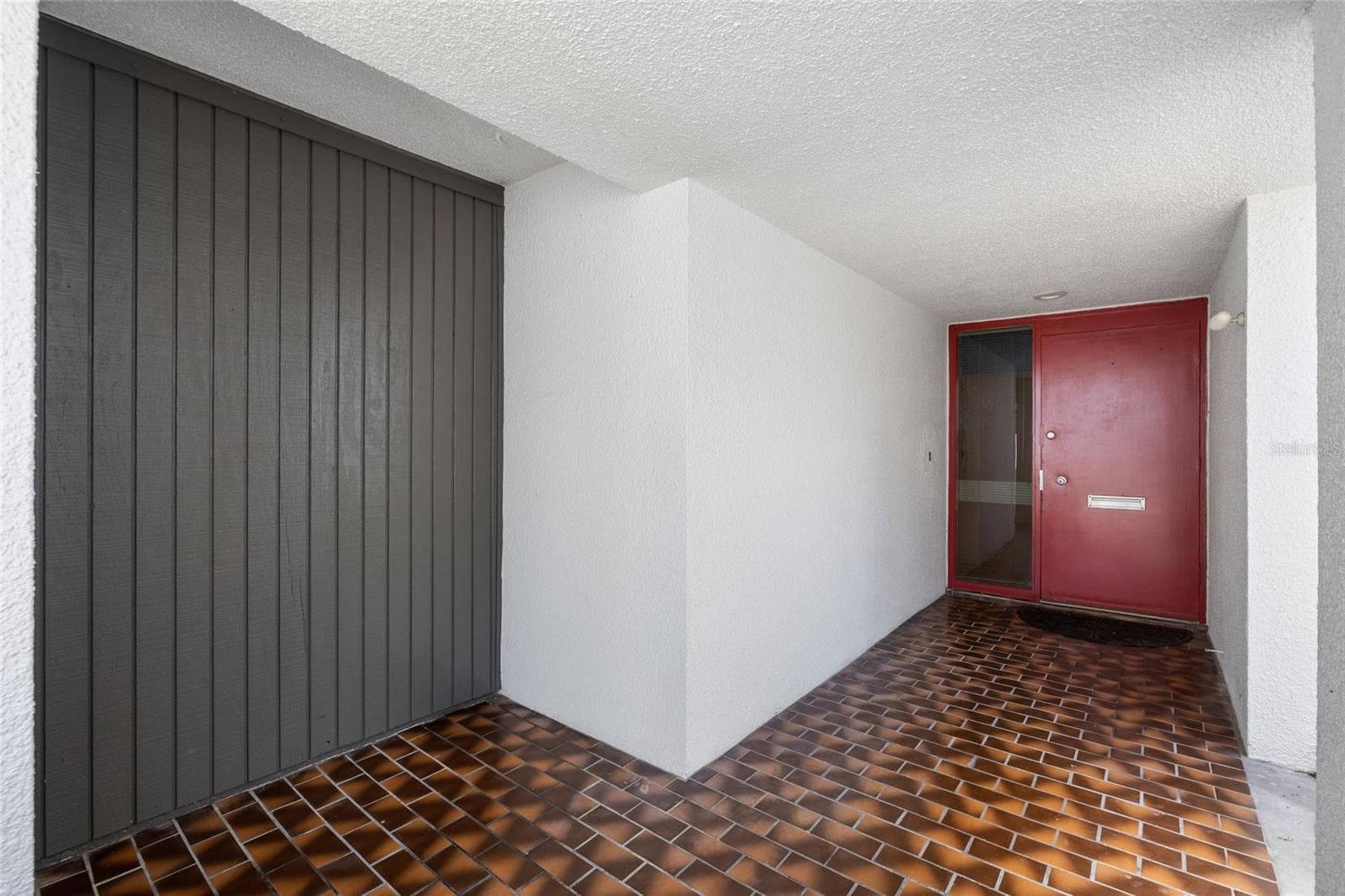 Condominium at 14225 CYPRESS CIR #14225, TAMPA, photo 5 of 56