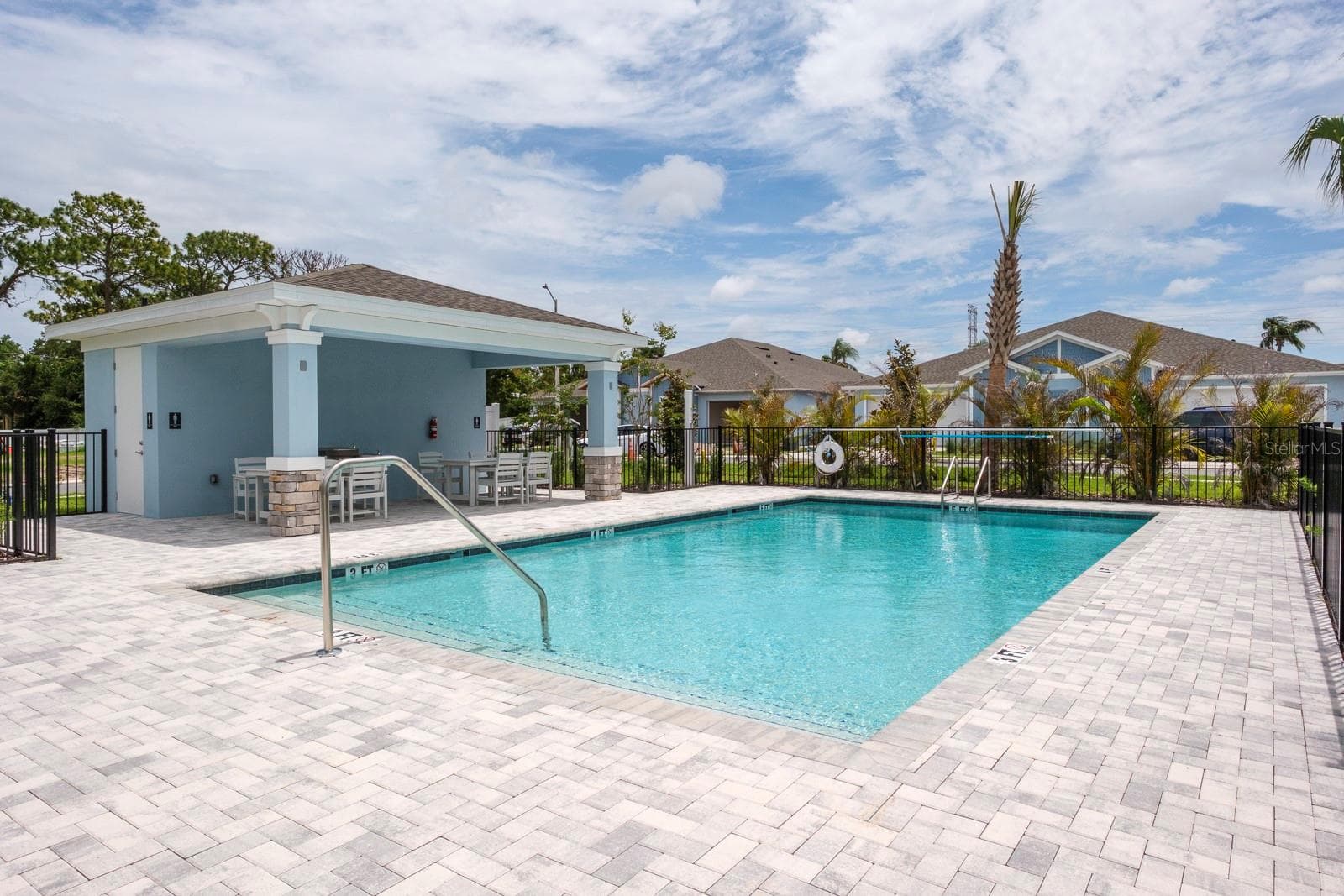 Townhouse at 2544 MARIO WAY, CLEARWATER, photo 13 of 14