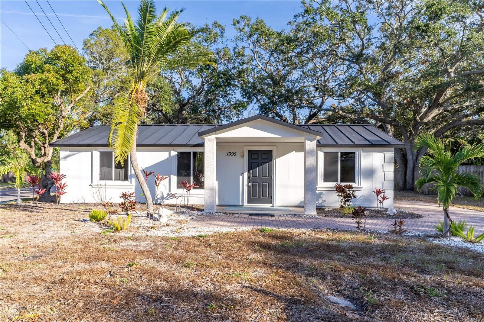 1395 DAVIS RD