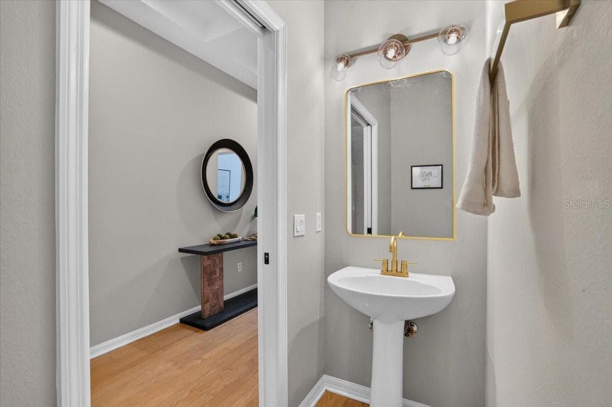Single Family Residence at 9830 W PARK VILLAGE DR, TAMPA, photo 23 of 71