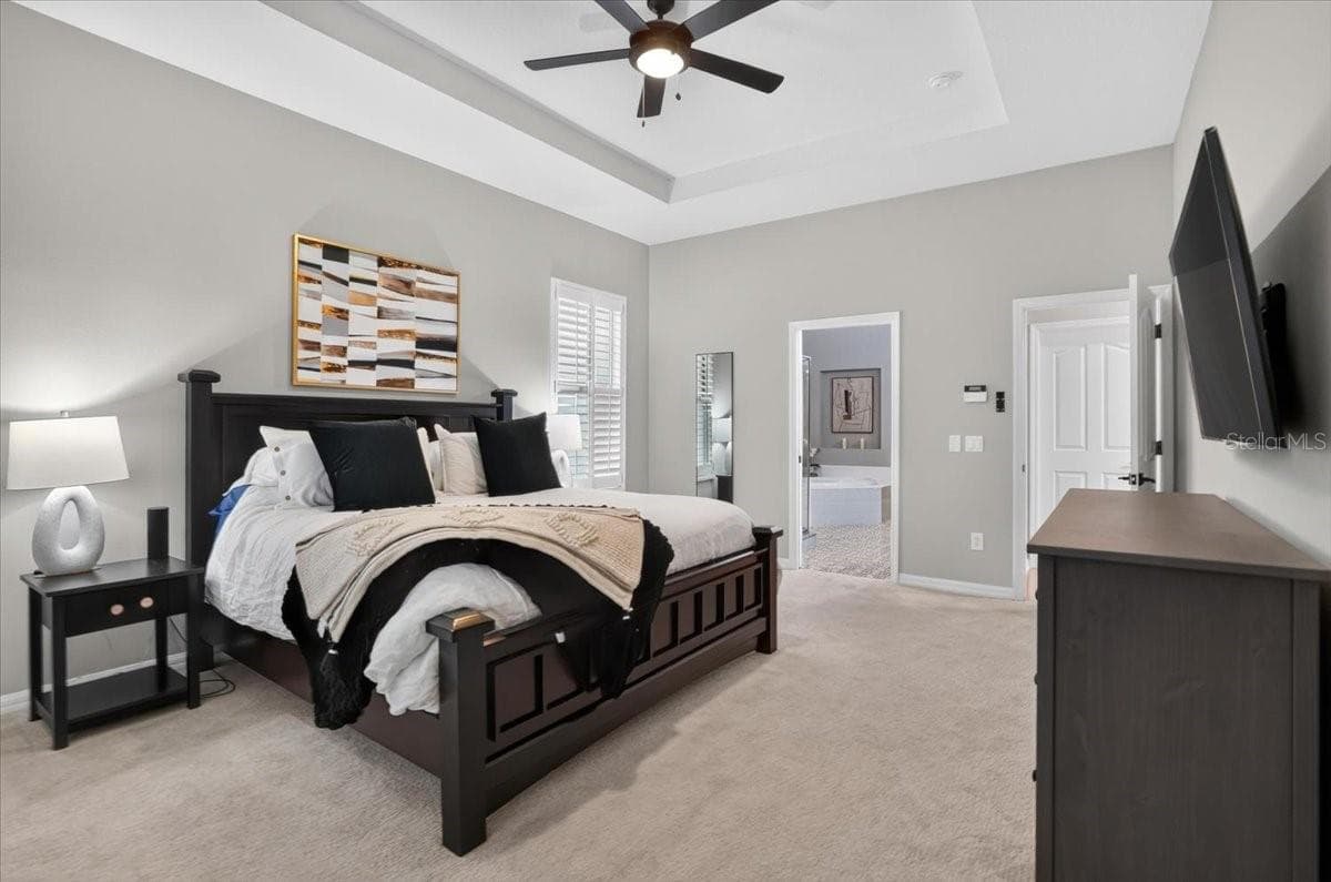 Single Family Residence at 9830 W PARK VILLAGE DR, TAMPA, photo 24 of 71