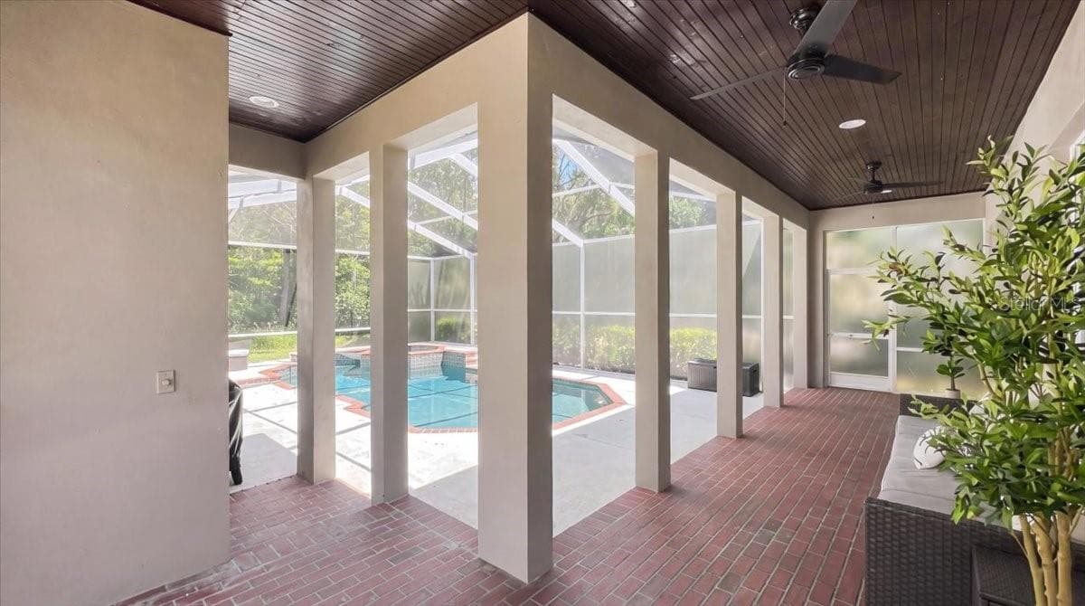 Single Family Residence at 9830 W PARK VILLAGE DR, TAMPA, photo 46 of 71