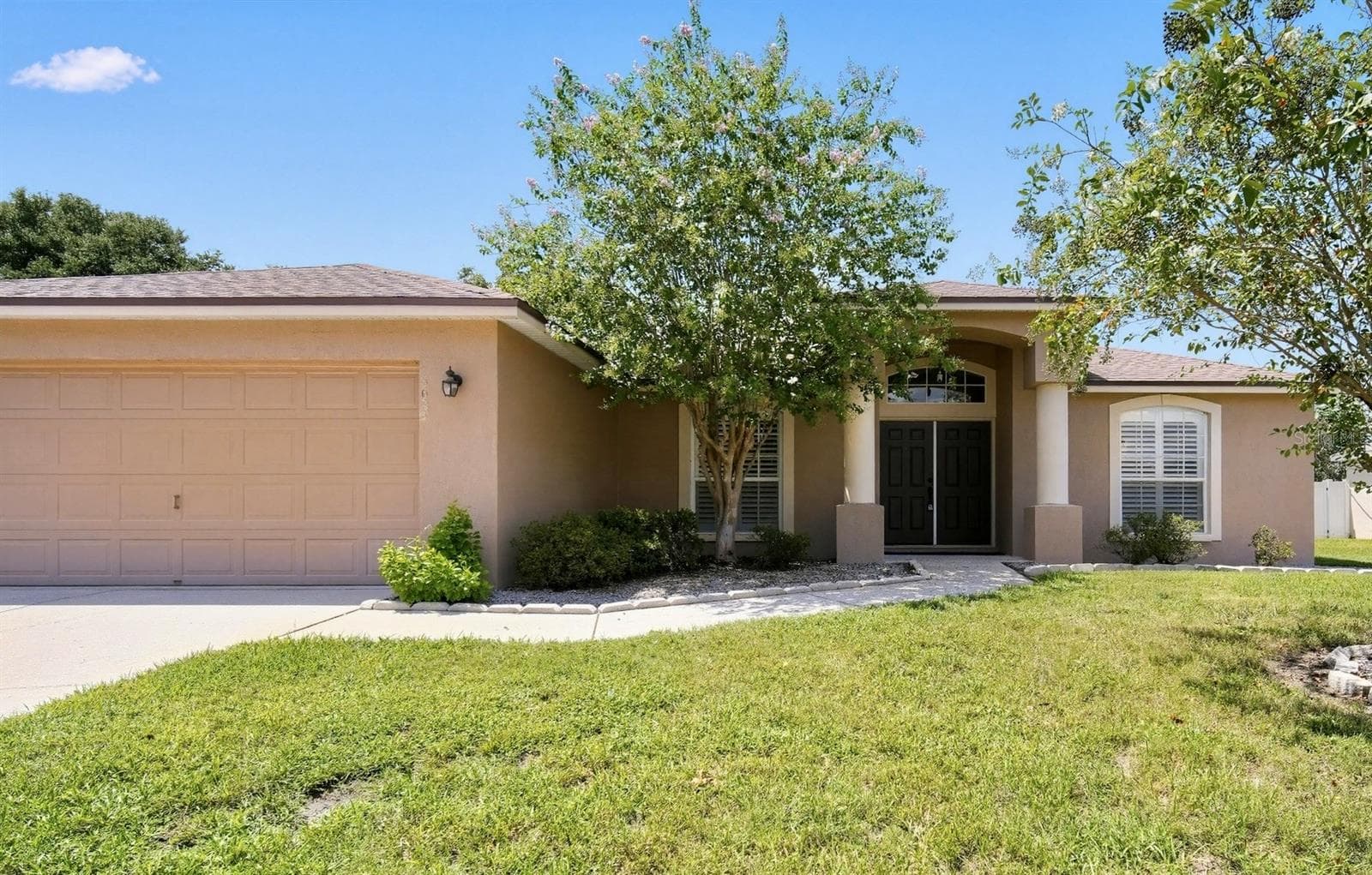 5625 FISCHER DR