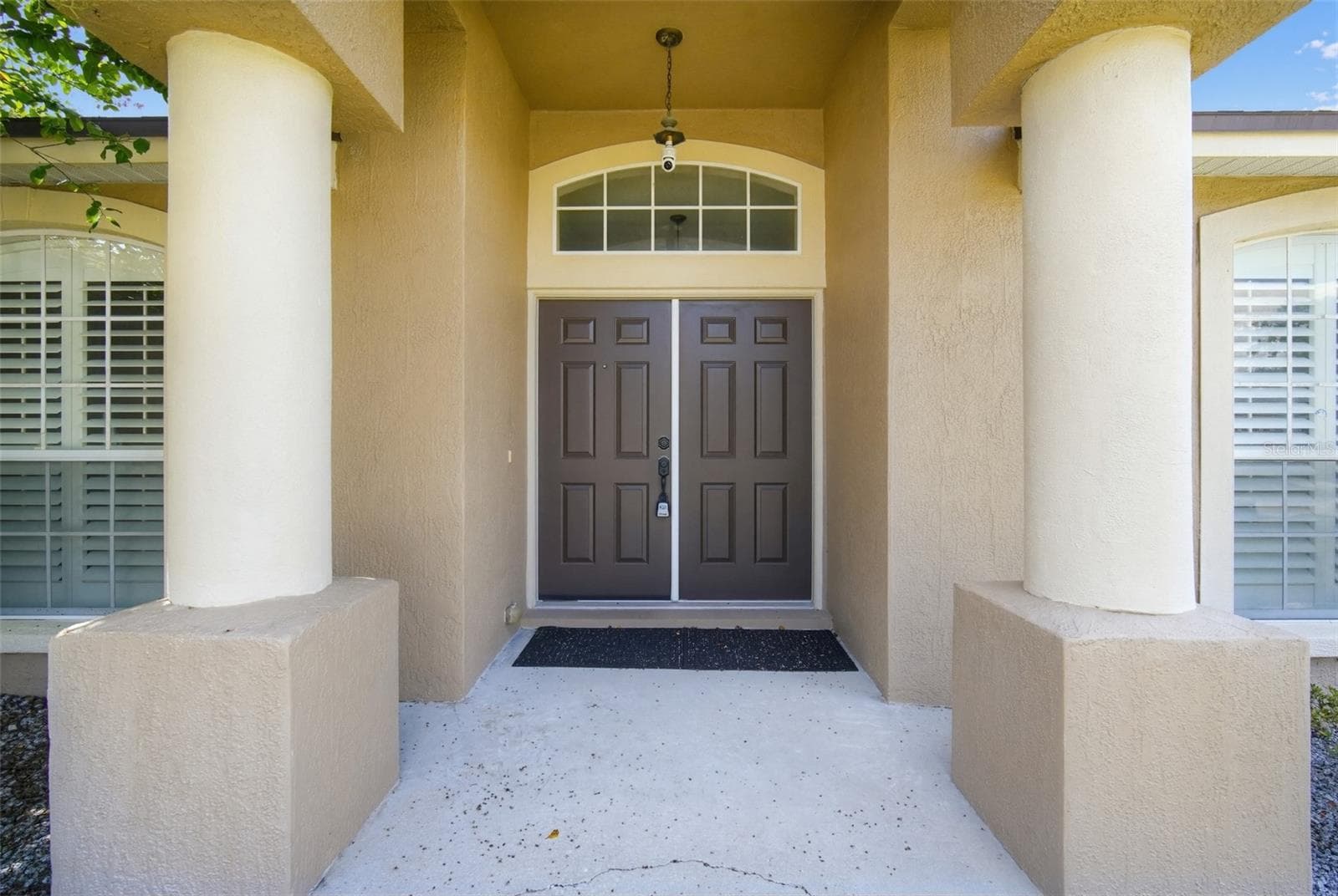 Single Family Residence at 5625 FISCHER DR, LAKELAND, photo 3 of 38