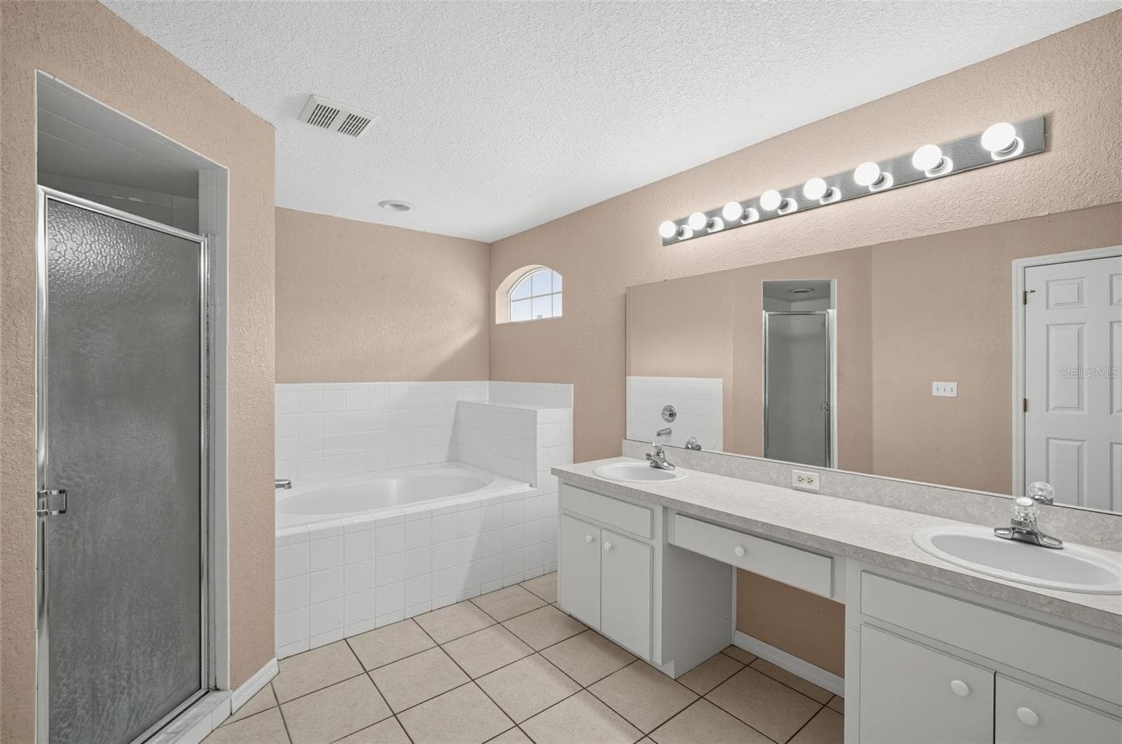 Primary bathroom - 5625 FISCHER DR, LAKELAND