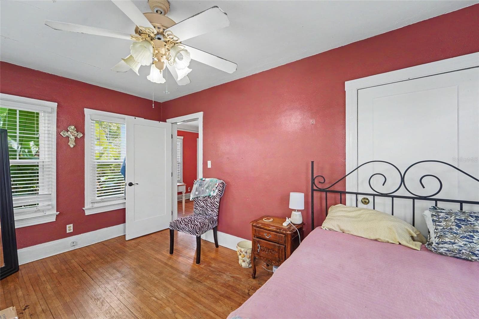 Single Family Residence at 6100 3RD AVE N, ST PETERSBURG, photo 22 of 49