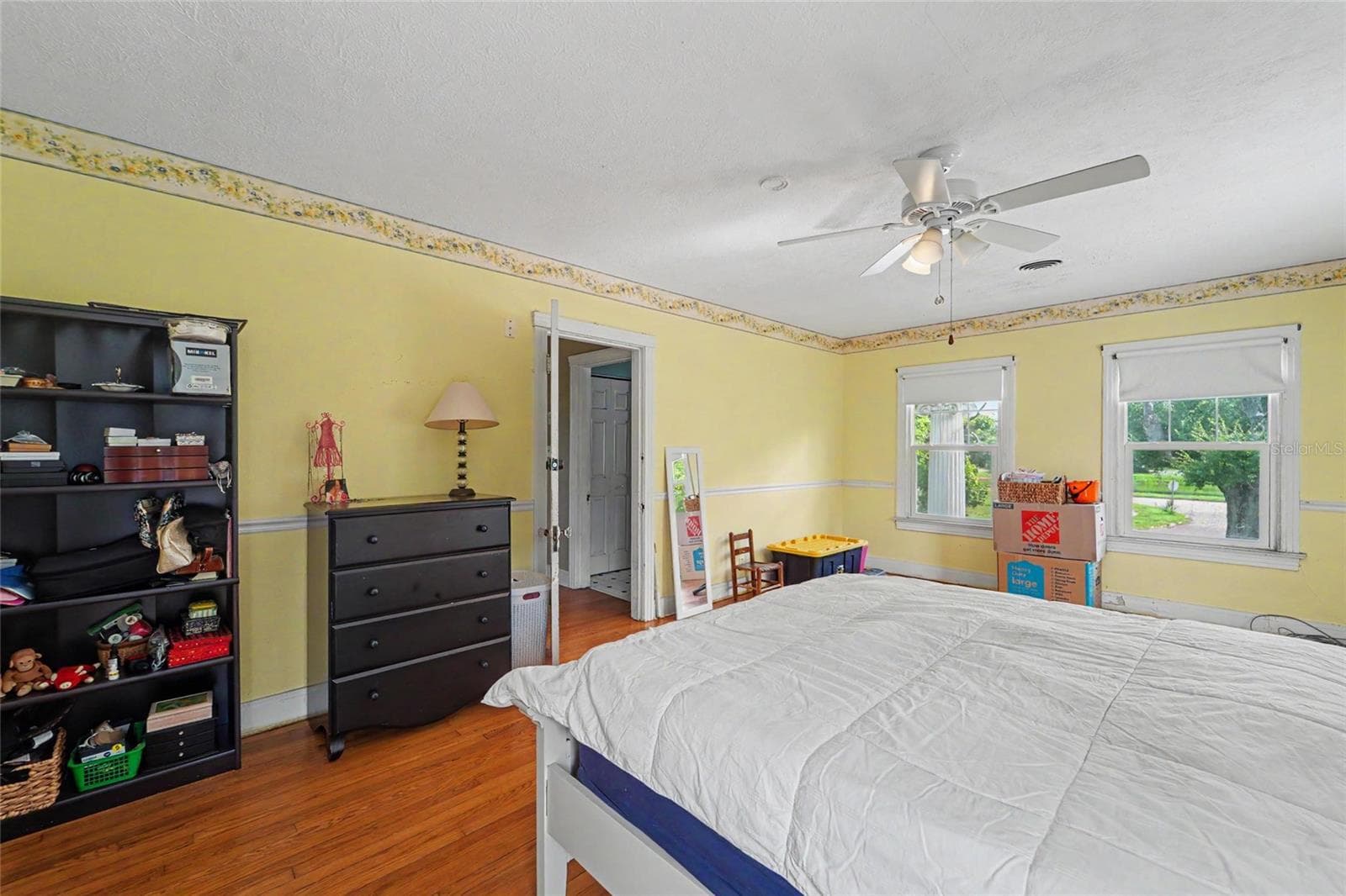 Master bedroom - 6100 3RD AVE N, ST PETERSBURG