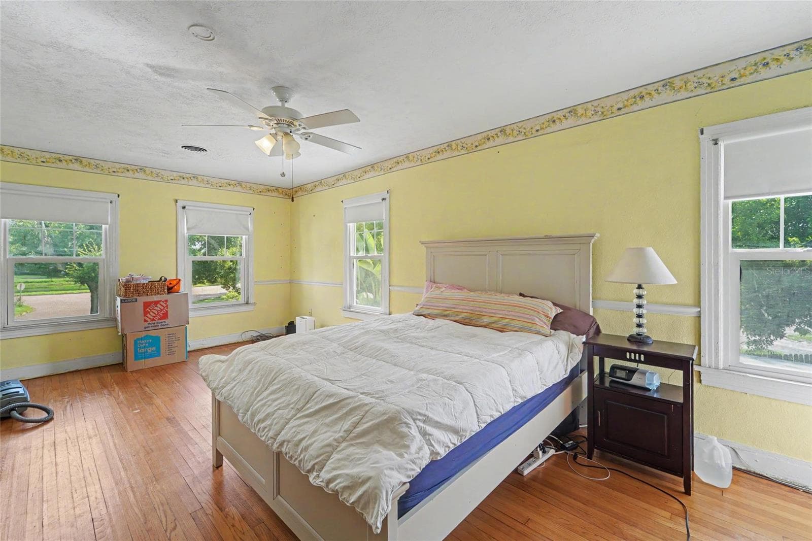 Master bedroom - 6100 3RD AVE N, ST PETERSBURG