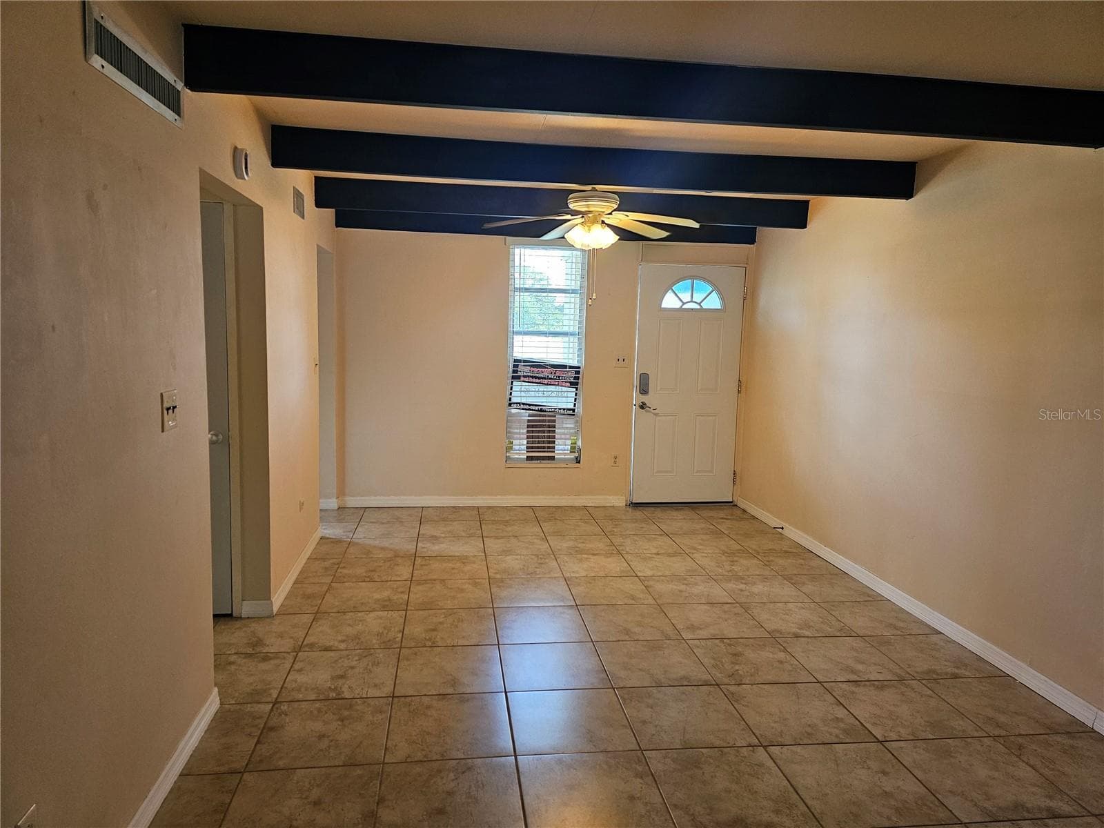Villa at 915 CLUB CIR, LAKESHORE, photo 20 of 35