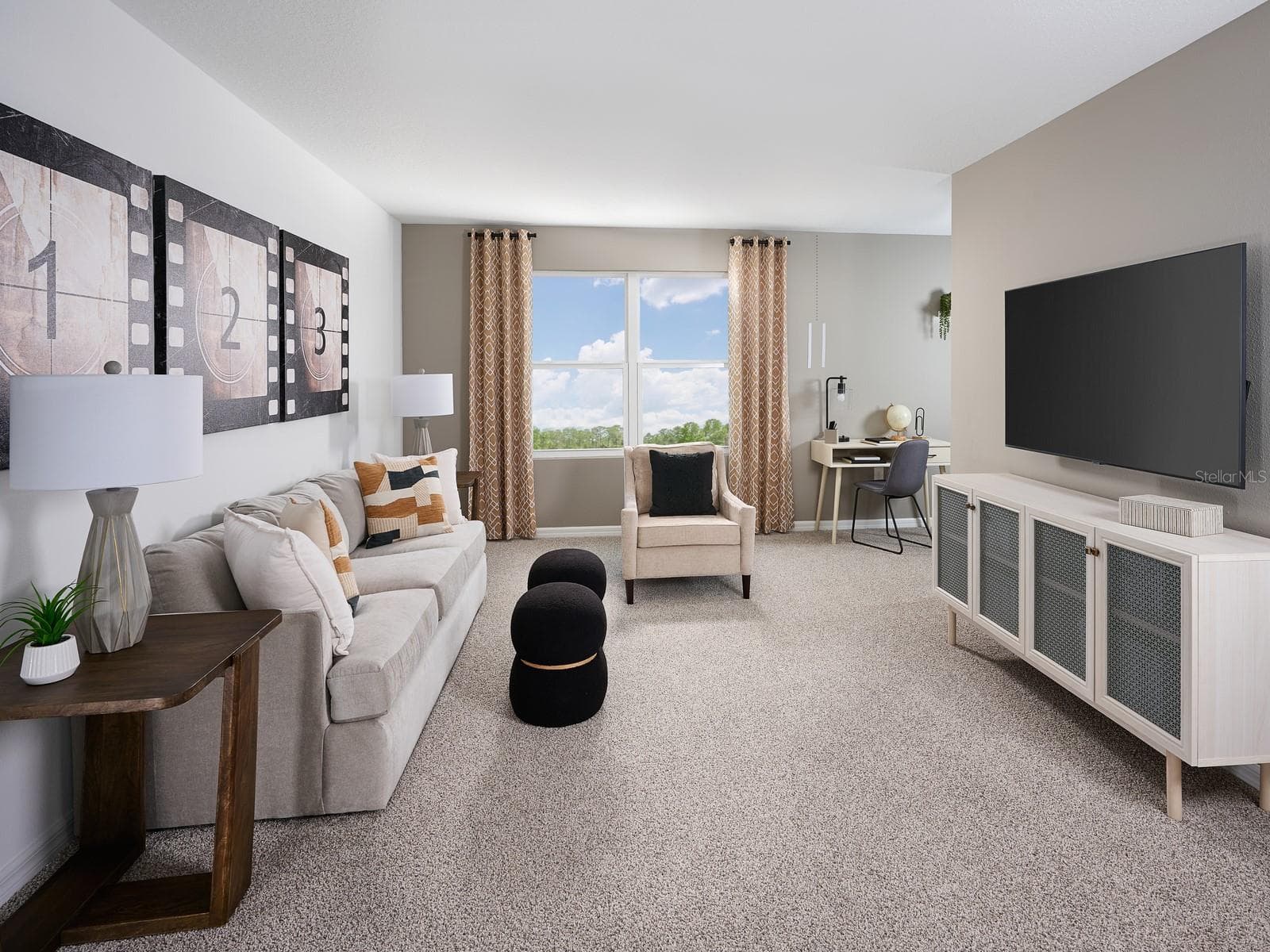 Photo is not of the actual home, but is an inspirational photo of builder’s model home and may depict options, furnishings, and/or decorator features that are not included. - 725 IMPALA RD, LAKE ALFRED