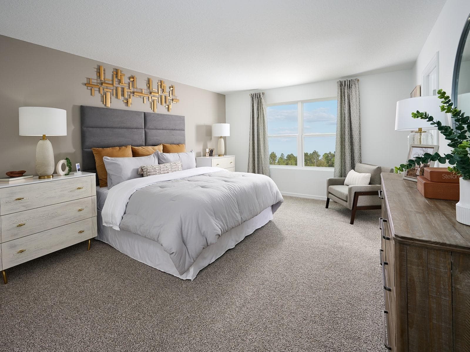 Photo is not of the actual home, but is an inspirational photo of builder’s model home and may depict options, furnishings, and/or decorator features that are not included. - 725 IMPALA RD, LAKE ALFRED