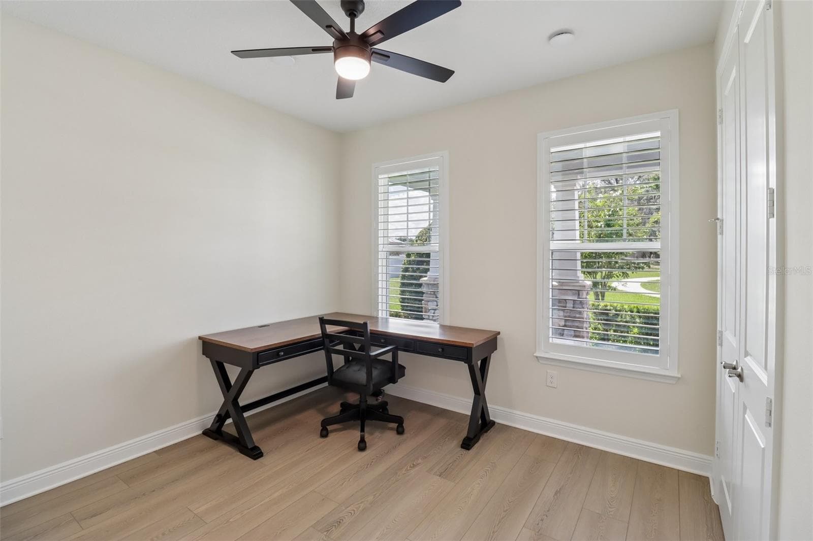 Versatile main floor bedroom. - 2985 WATER CLOVER CT, APOPKA