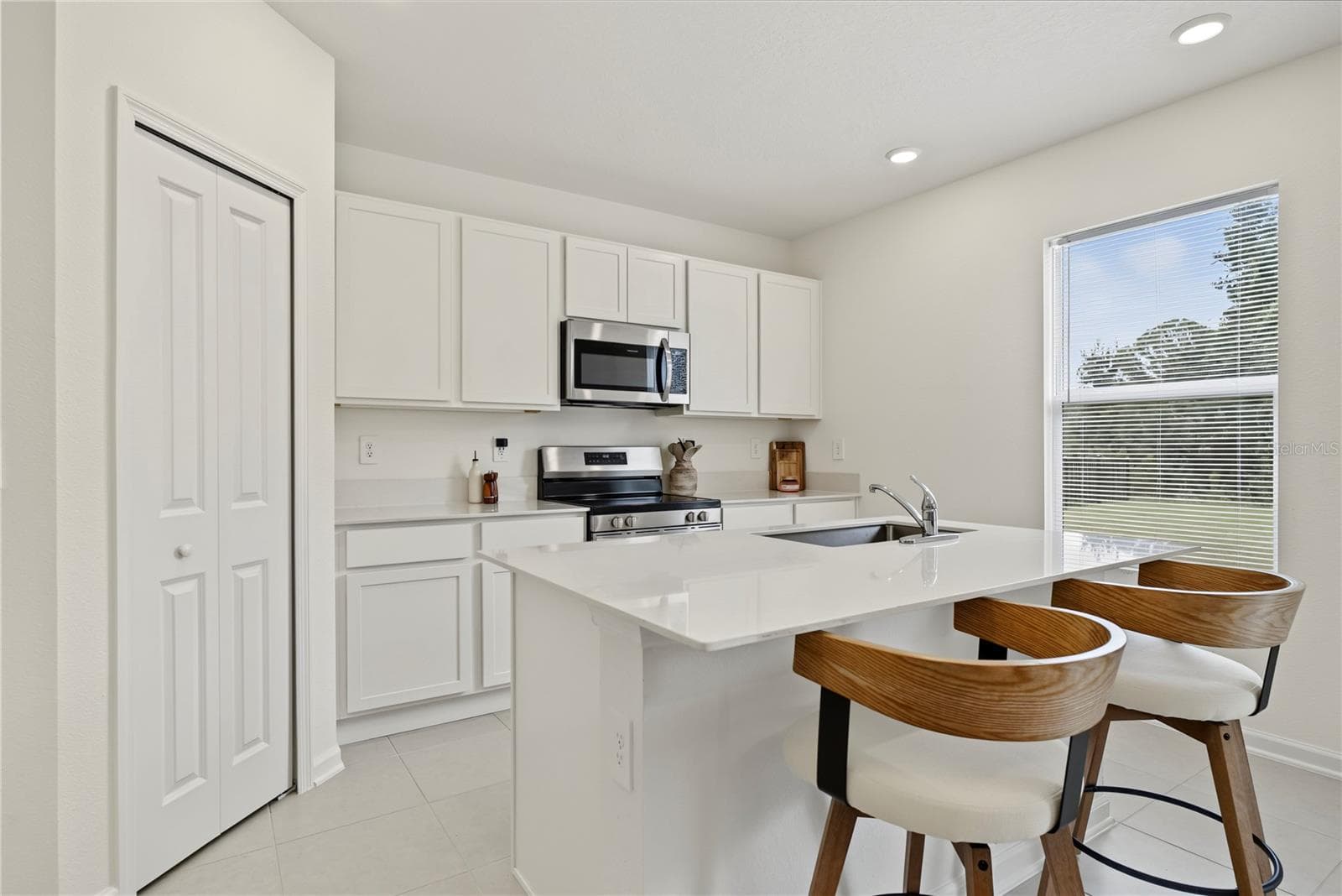 Single Family Residence at 5410 LEWISHAM DR, DAVENPORT, photo 15 of 41