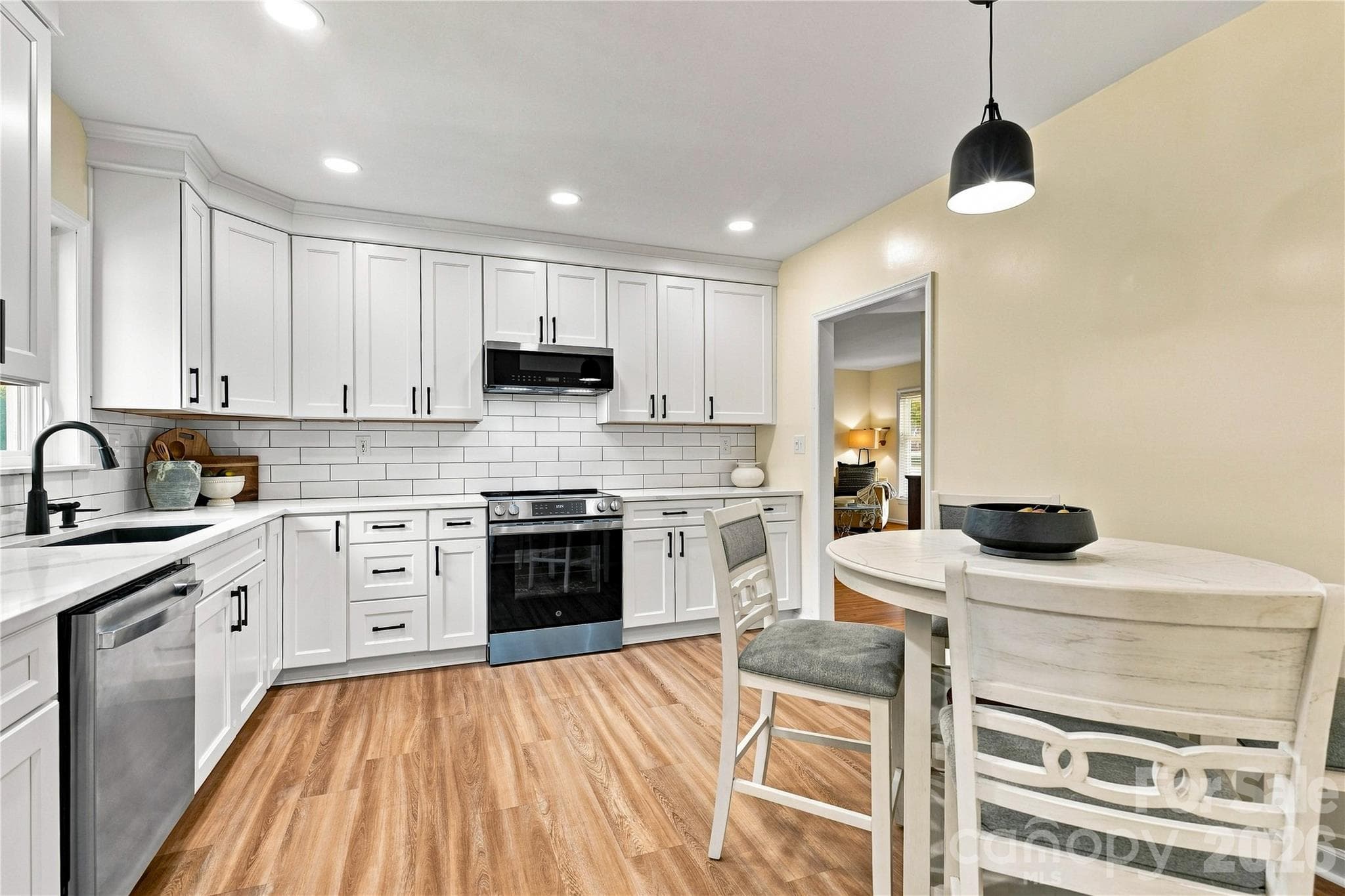 Modern Kitchen - 2429 Cassidy Drive, Davidson
