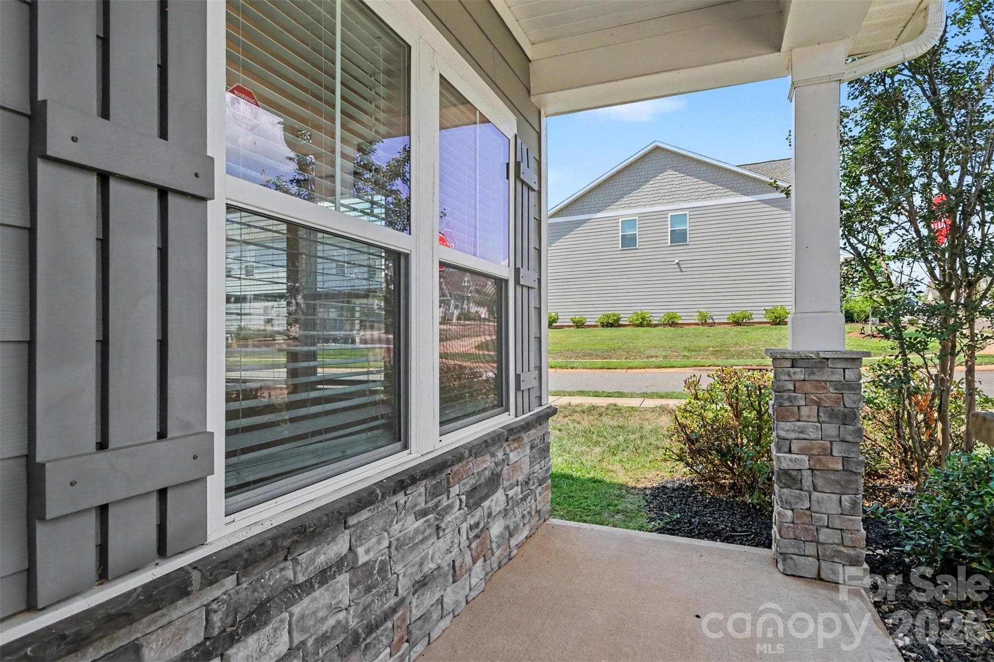 Single Family Residence at 40163 Crooked Stick Drive, Lancaster, photo 3 of 45