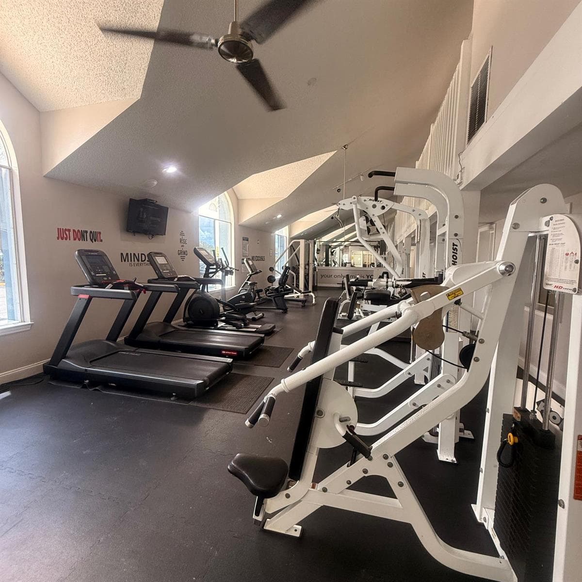 Gym - 5785 GATLIN AVE #718, ORLANDO