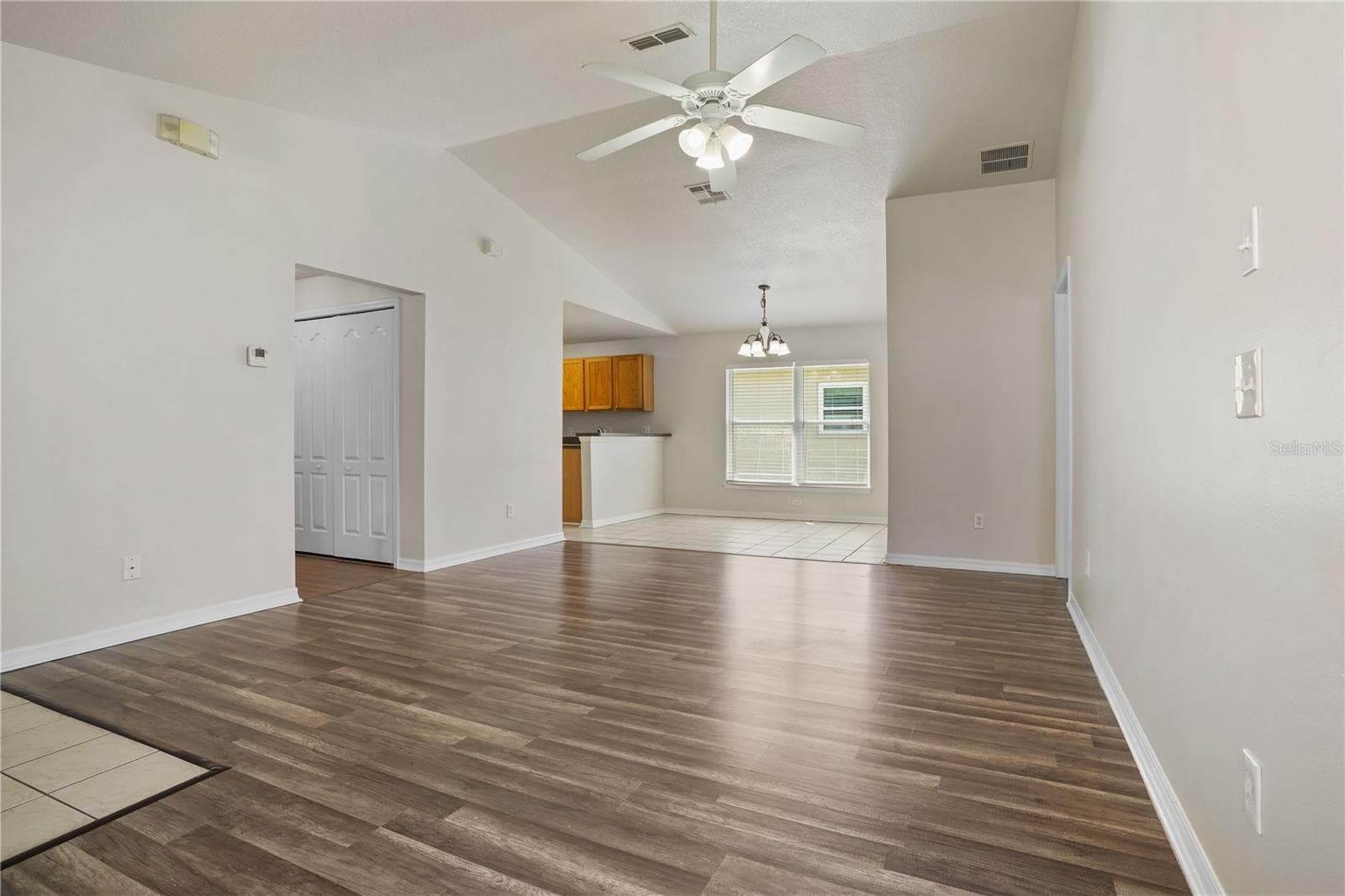 Single Family Residence at 161 HAMMOCK CT, DAVENPORT, photo 11 of 35