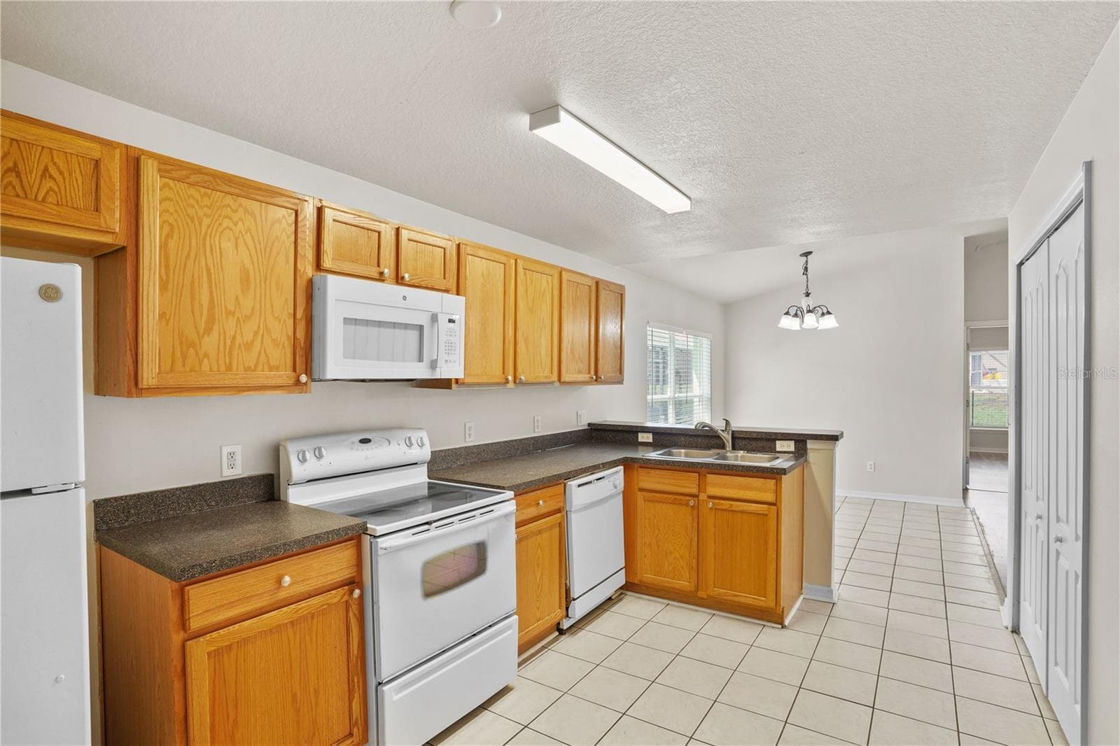 Single Family Residence at 161 HAMMOCK CT, DAVENPORT, photo 15 of 35