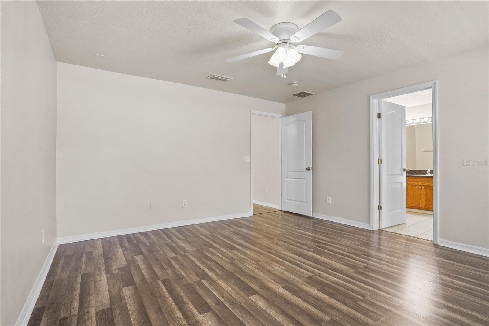 Single Family Residence at 161 HAMMOCK CT, DAVENPORT, photo 17 of 35