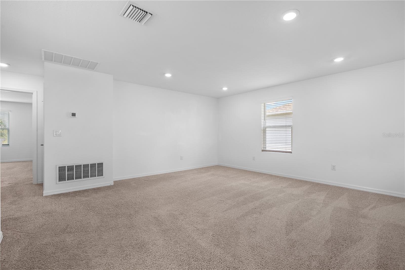 Single Family Residence at 11252 FIELDSTONE DR, PALMETTO, photo 16 of 39