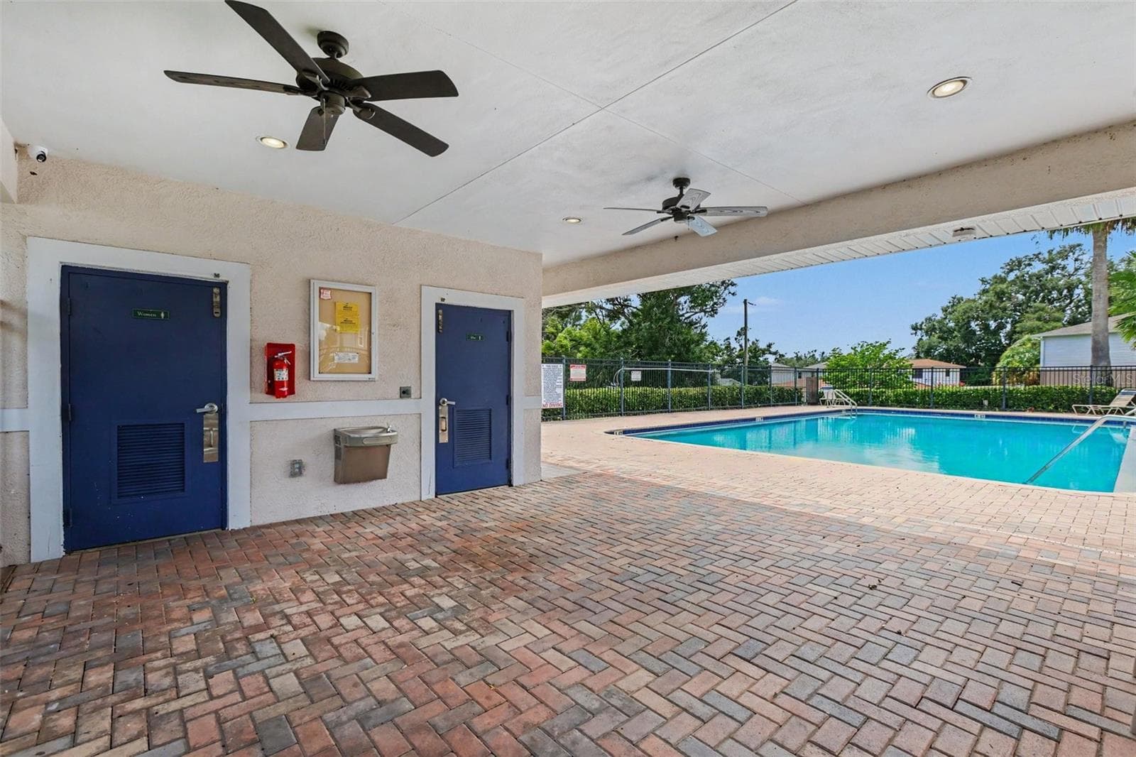 Townhouse at 4607 ASHBURN SQUARE DR, TAMPA, photo 28 of 33