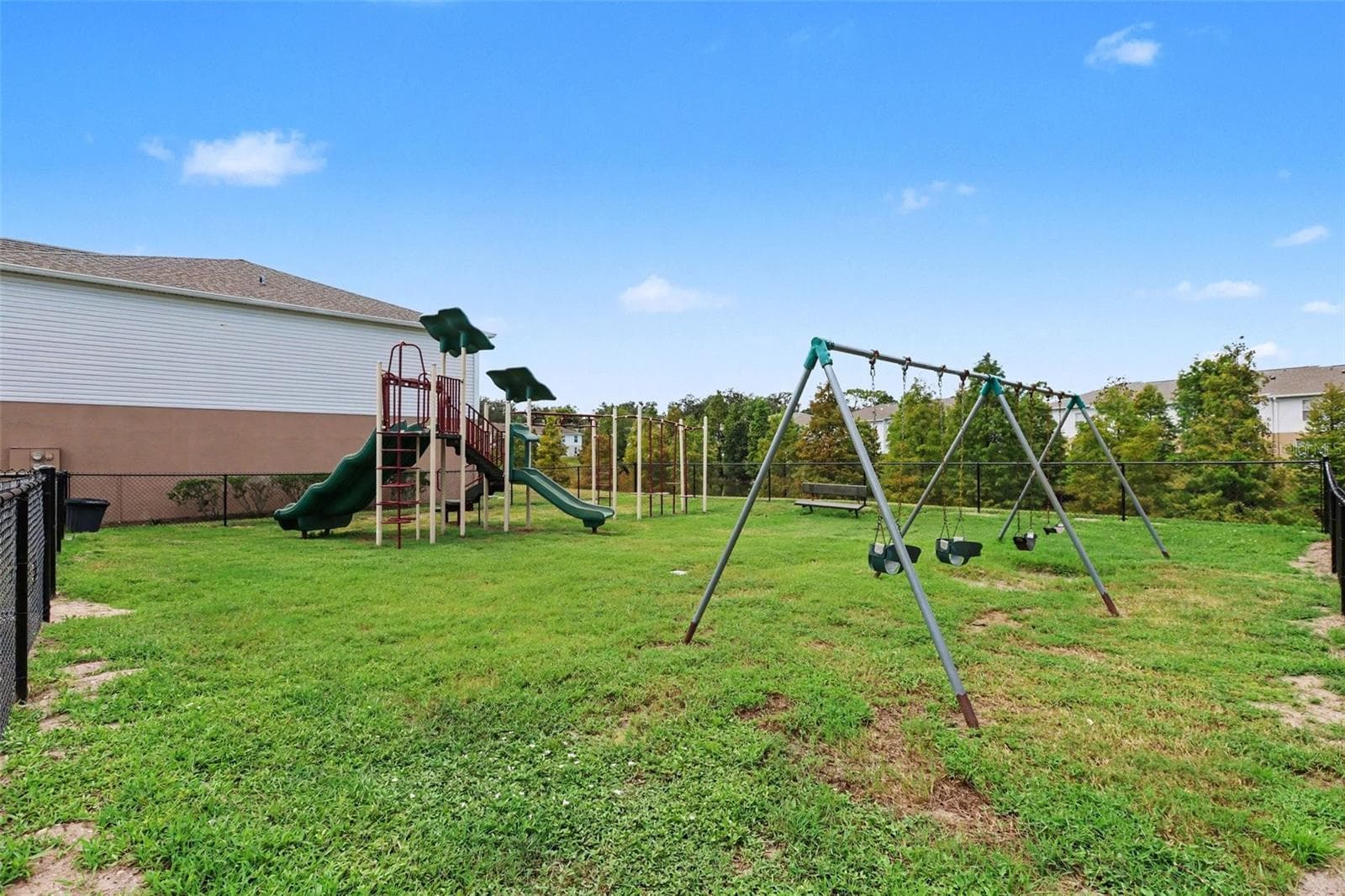Townhouse at 4607 ASHBURN SQUARE DR, TAMPA, photo 31 of 33