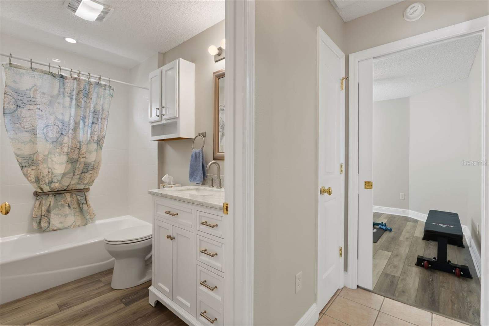 2nd Bathroom - 2120 CALLAWAY DR, THE VILLAGES