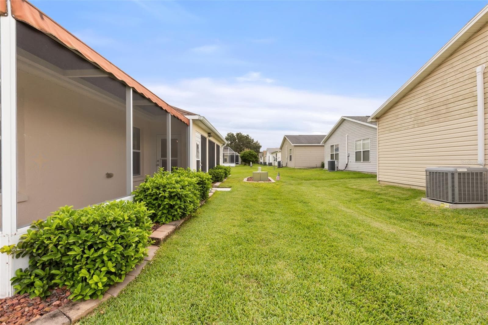 Back of Home - 2120 CALLAWAY DR, THE VILLAGES