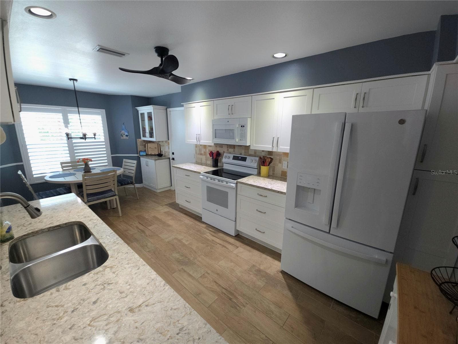 Condominium at 3411 52ND AVENUE CIR W, BRADENTON, photo 13 of 109