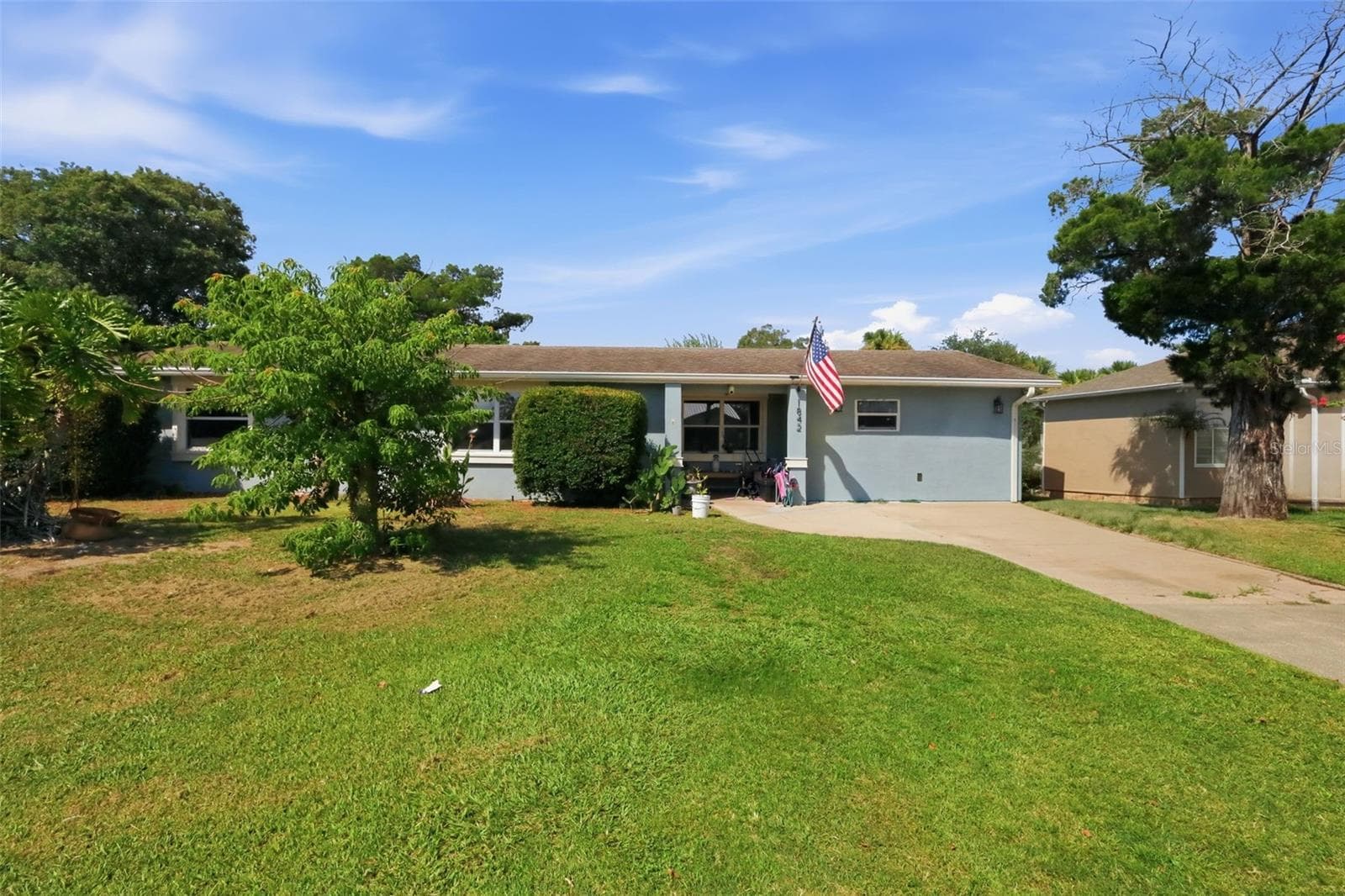 1842 INDIA PALM DR