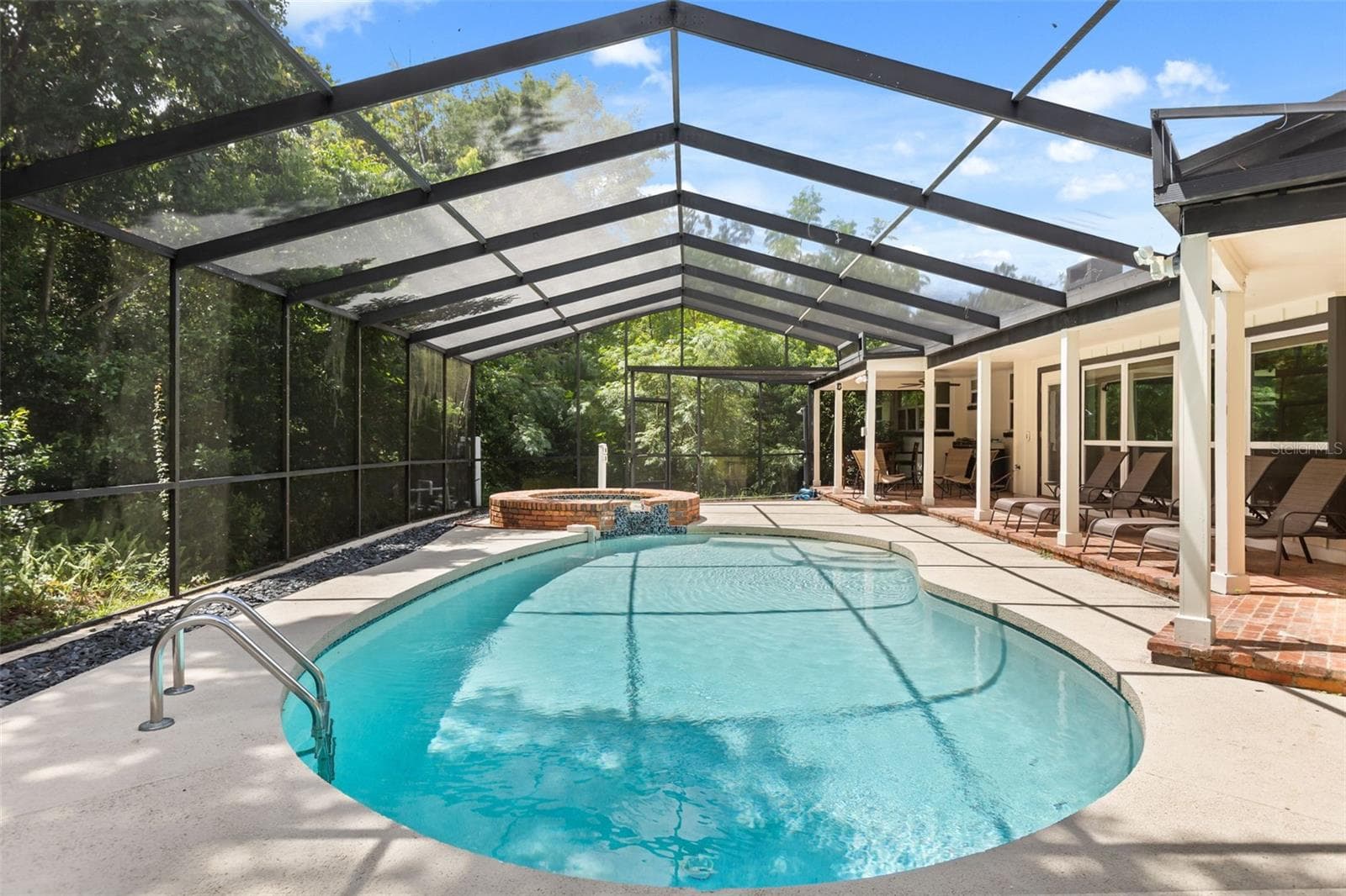 Lanai, Pool & Spa - 1602 COUNTRY CLUB RD, EUSTIS