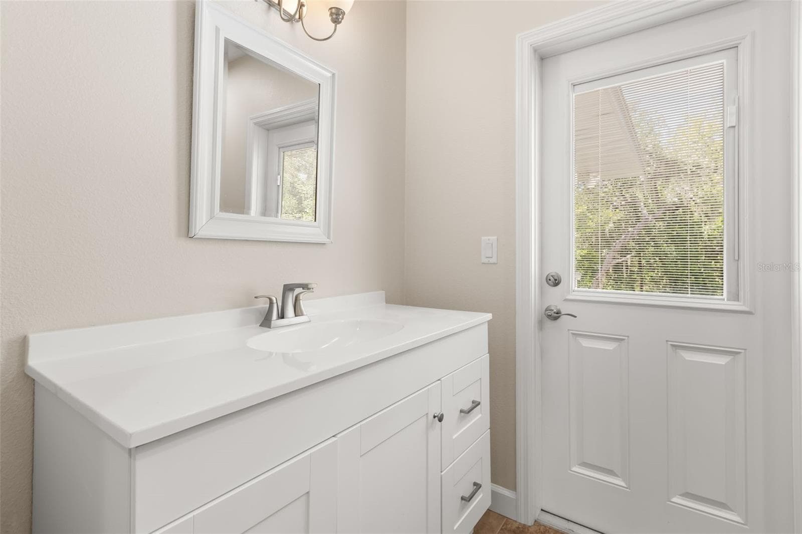 In-Law Suite bathroom - 1602 COUNTRY CLUB RD, EUSTIS