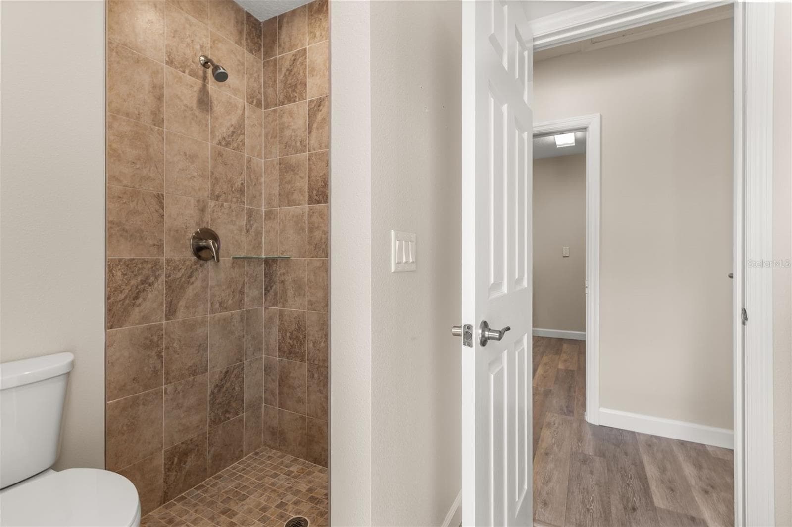 In-Law Suite bathroom - 1602 COUNTRY CLUB RD, EUSTIS