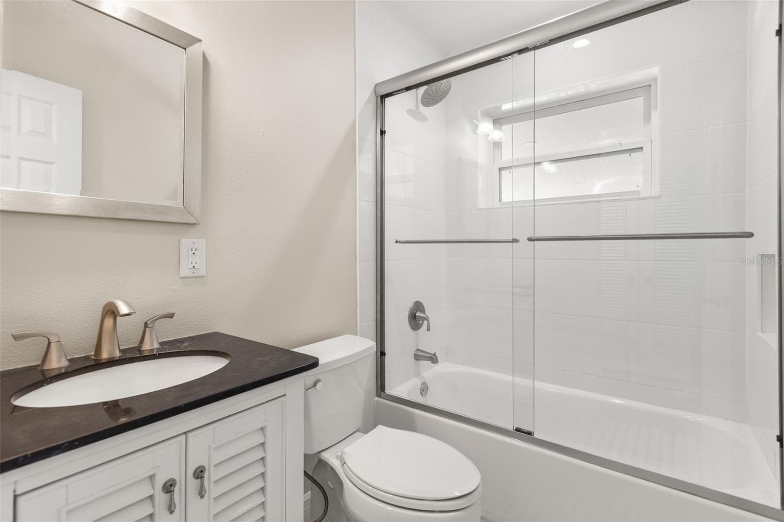 Bathroom 2 - 1602 COUNTRY CLUB RD, EUSTIS
