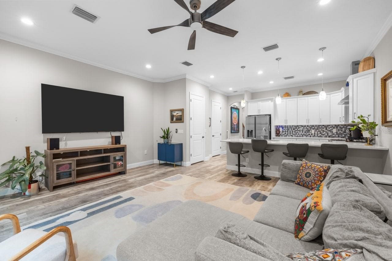 Townhouse at 4134 N NEBRASKA AVE, TAMPA, photo 10 of 89