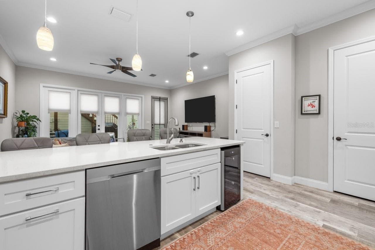 Townhouse at 4134 N NEBRASKA AVE, TAMPA, photo 16 of 89
