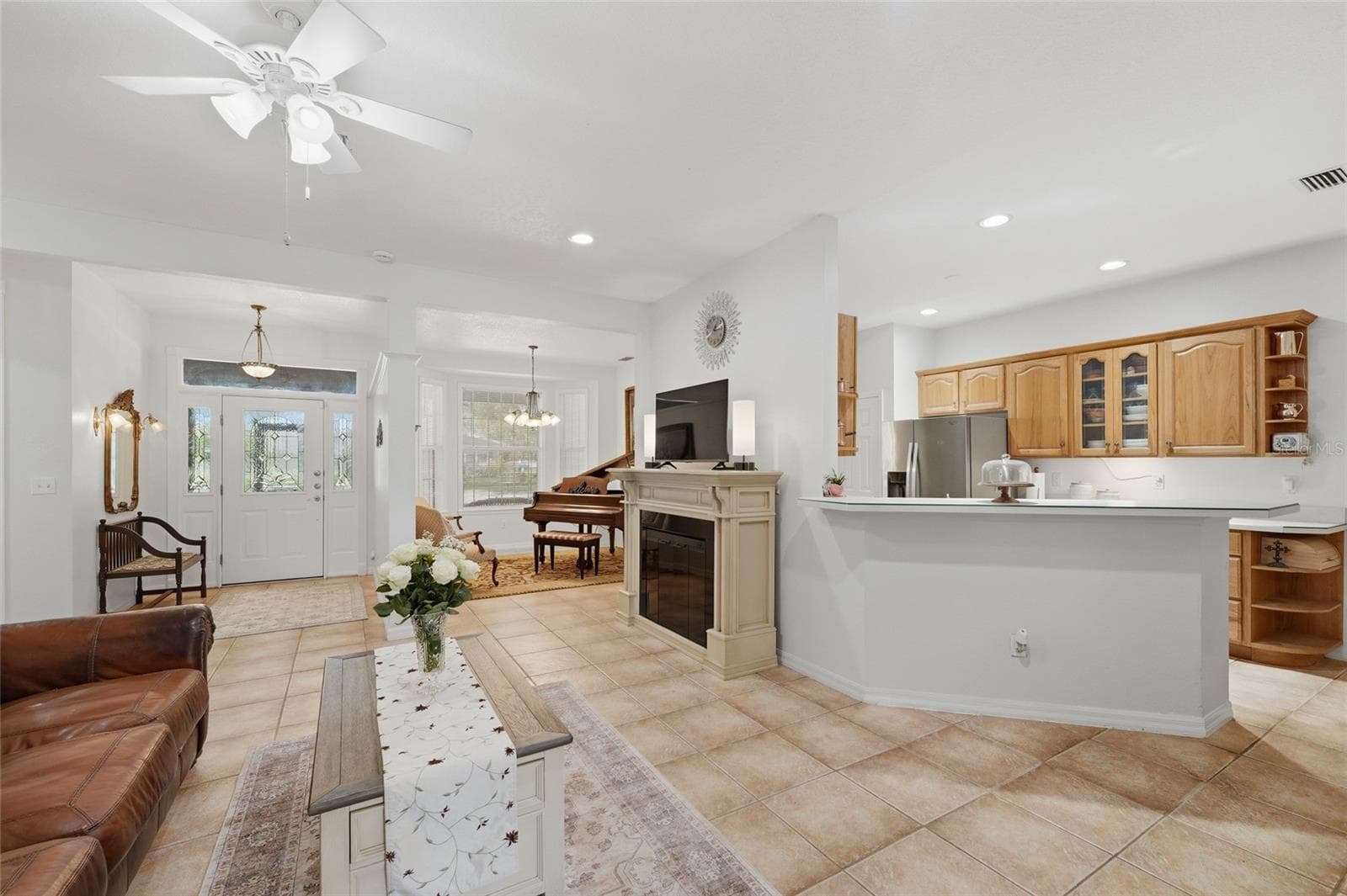 Open concept living - 502 PALM DR, WINTER GARDEN